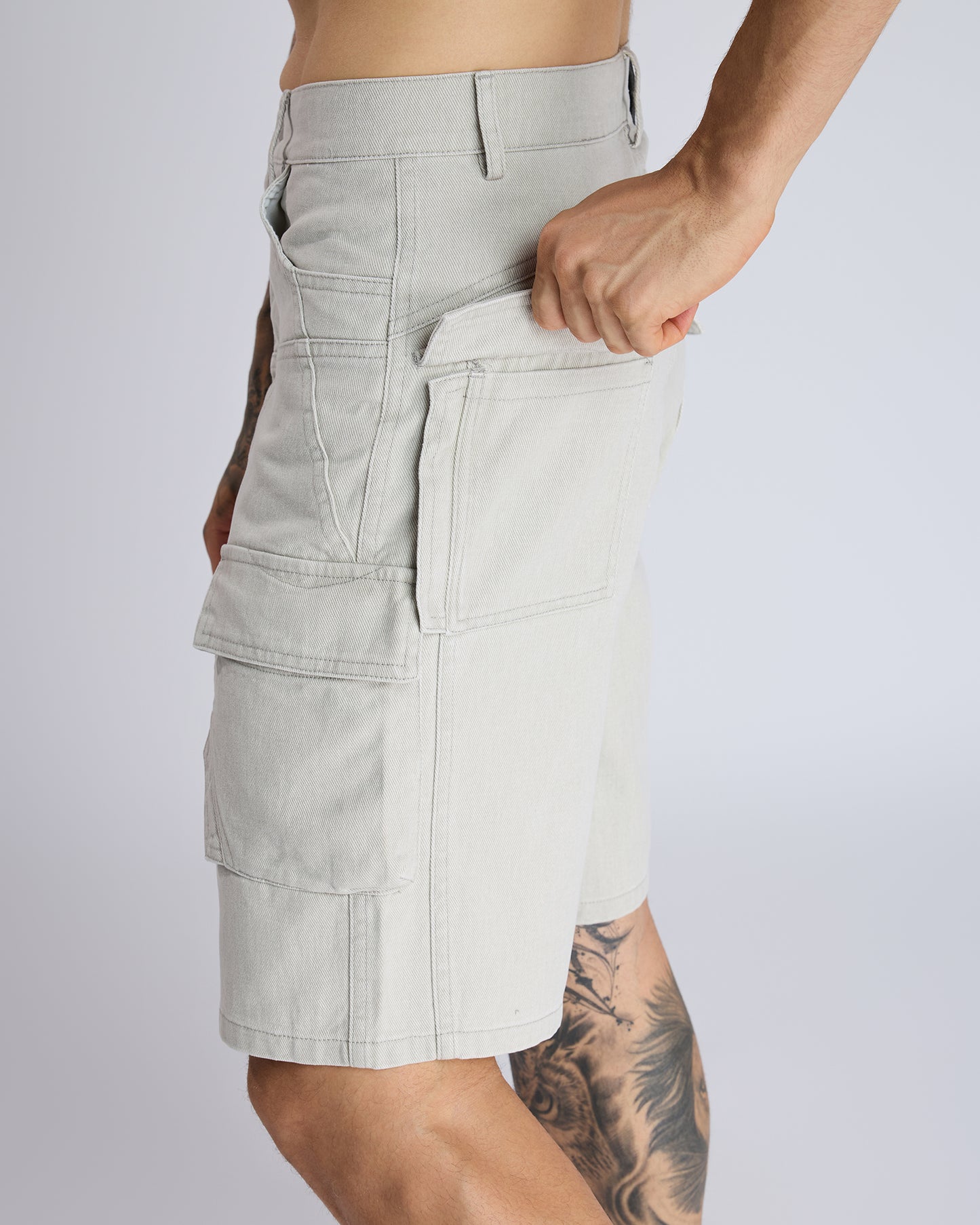 WASHED GREY CARGO SHORTS