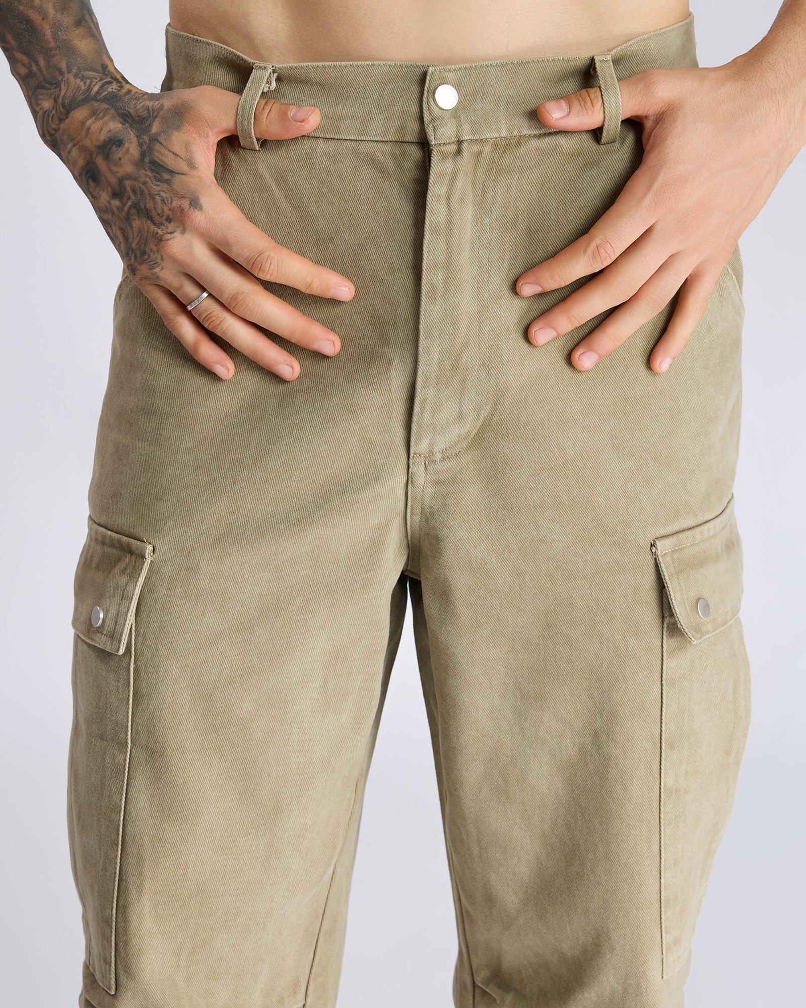 STRAIGHT-FIT CARGO PANTS