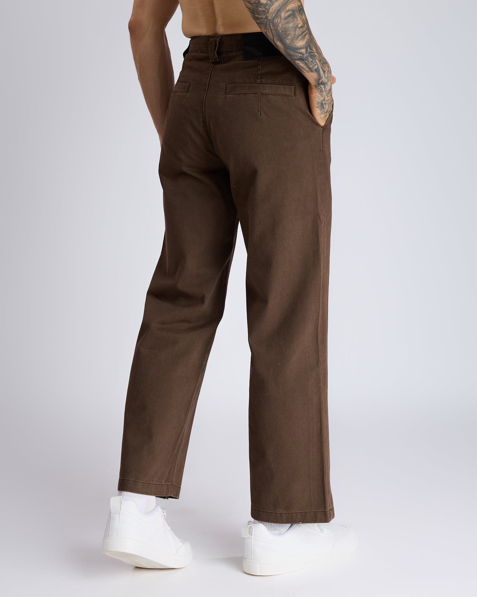 PATCHED STRAIGHT JEANS
