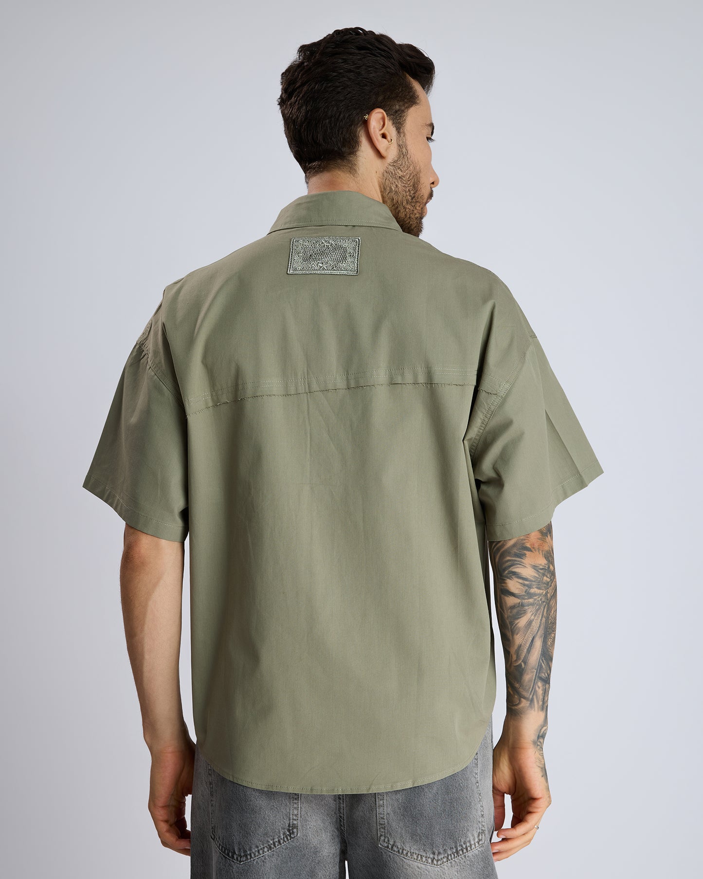 EMBROIDERED SHIRT WITH ABSTRACT DETAIL