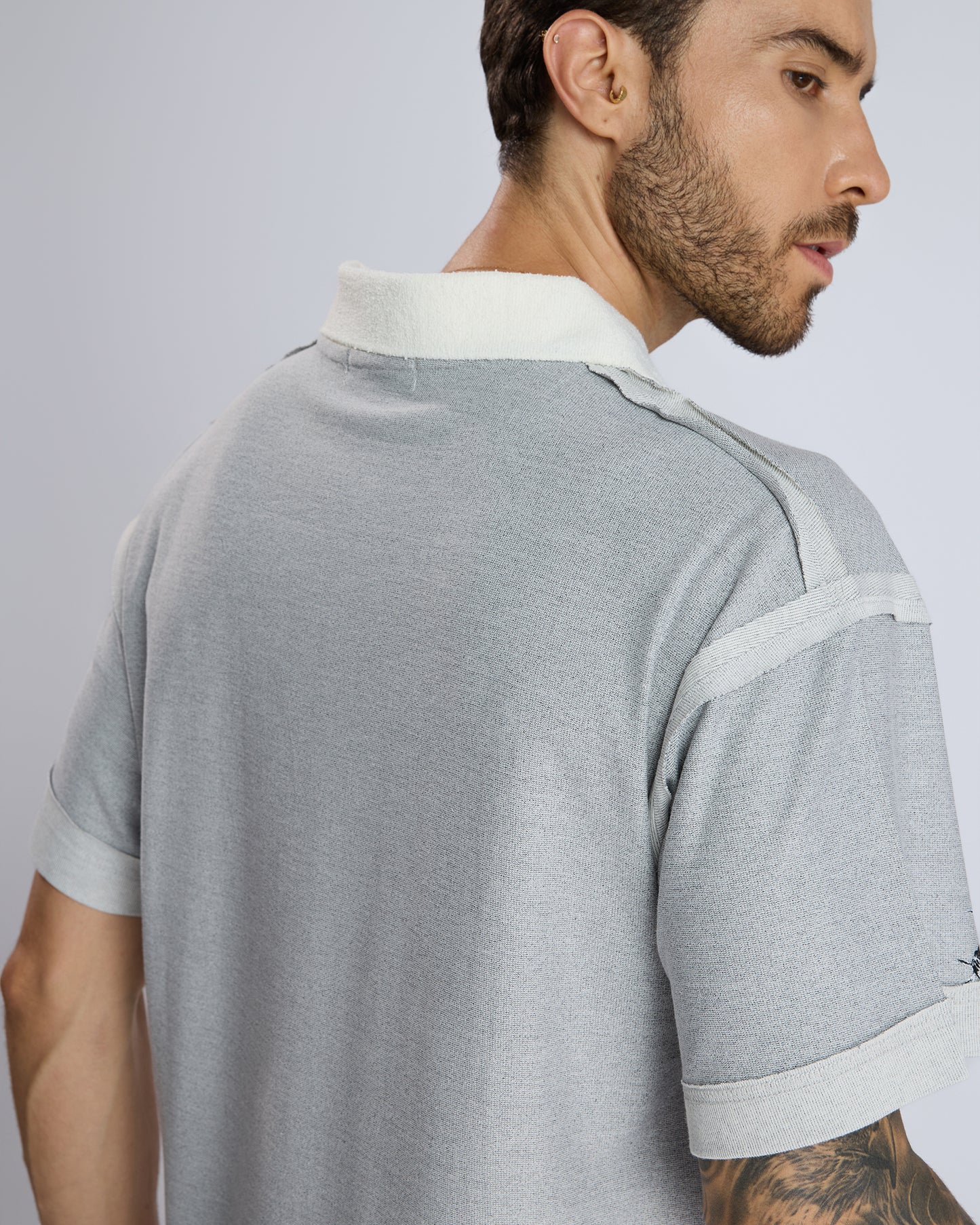 TEXTURED POLO T-SHIRT