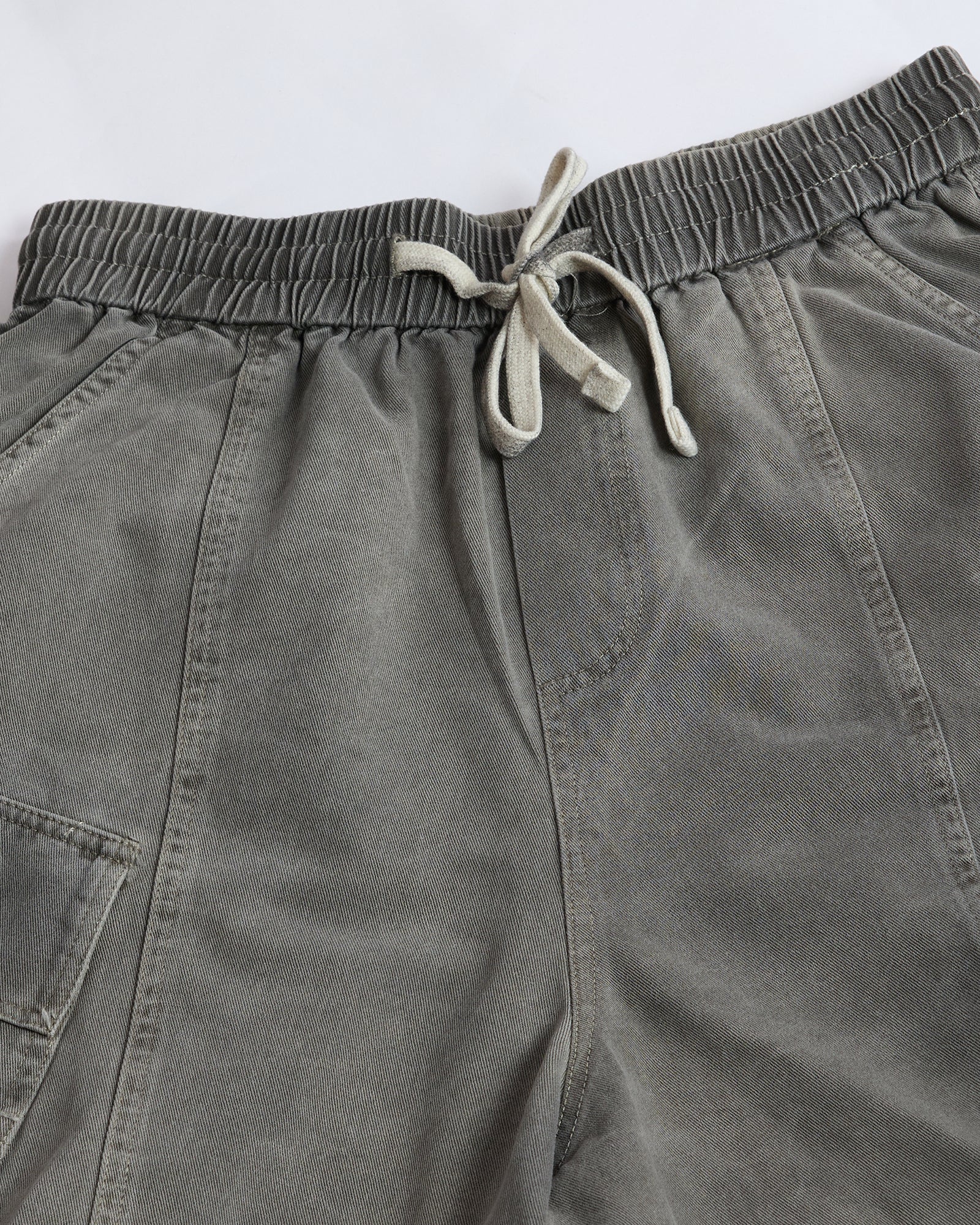 WASHED CARGO SHORTS WITH SIDE FLAP POCKETS