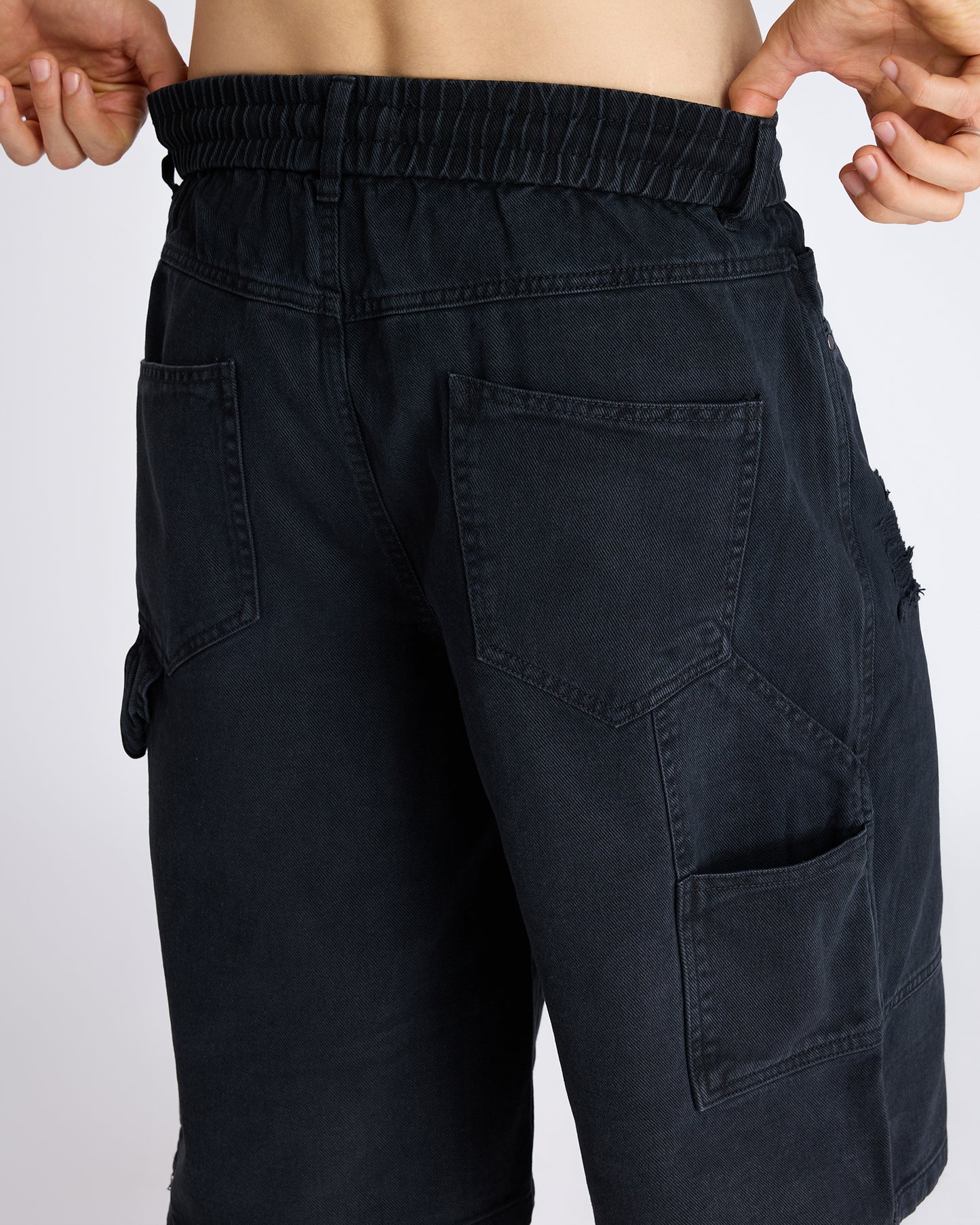BLACK DENIM KNEE-LENGTH SHORTS