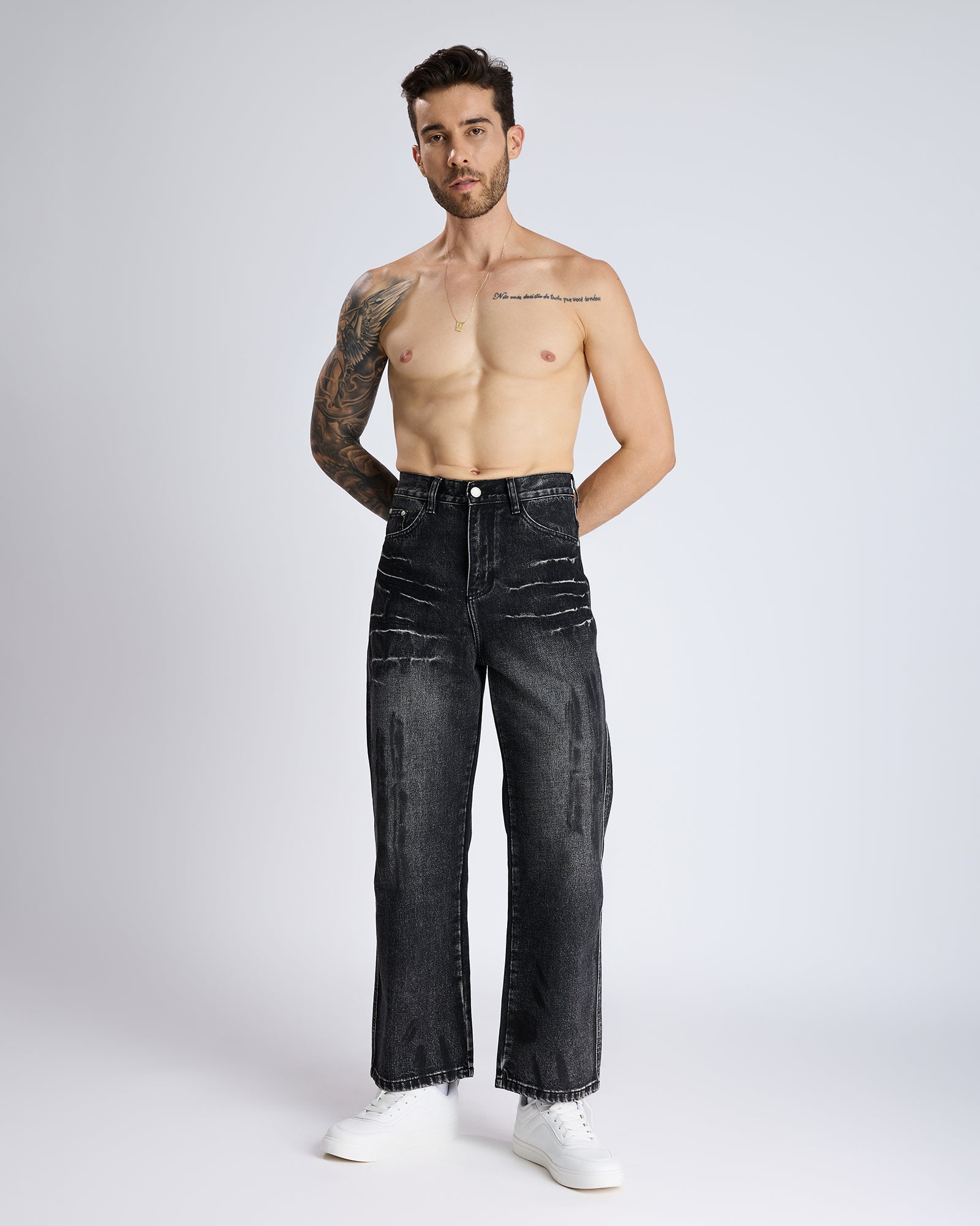 HAND-BRUSHED FADE EFFECT DENIM