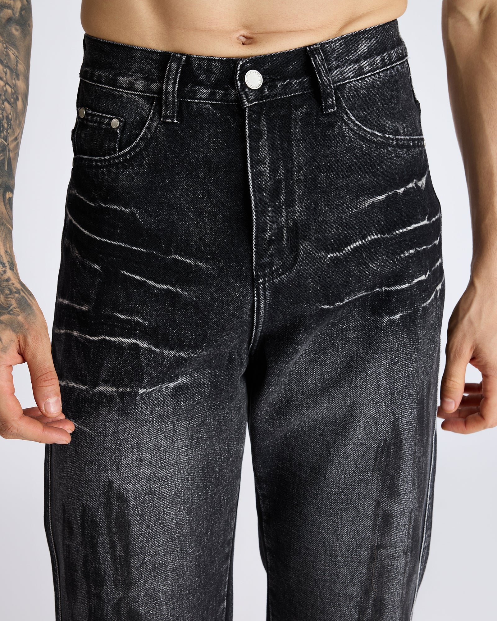 HAND-BRUSHED FADE EFFECT DENIM