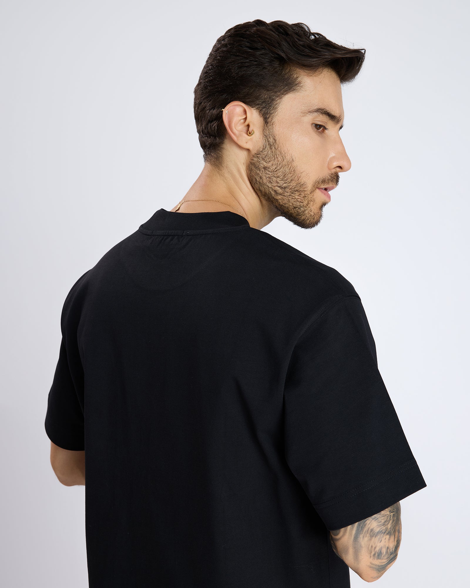 BELIEVE OVERSIZED GRAPHIC TEE