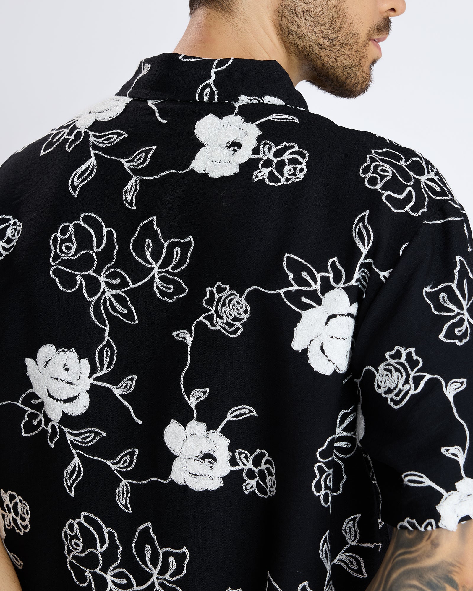 FLORAL EMBROIDERY RELAXED SHIRT