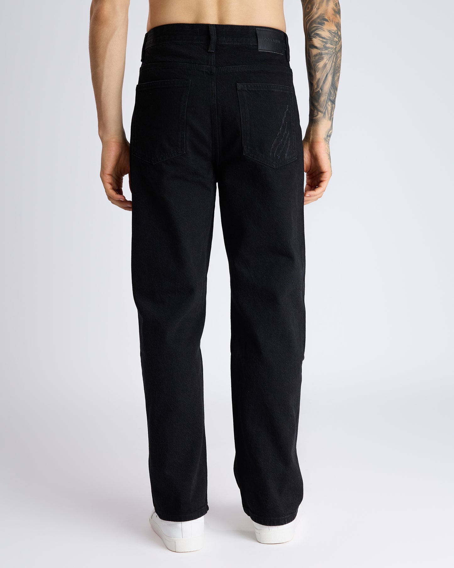 BASIC BAGGY BLACK DENIM JEANS