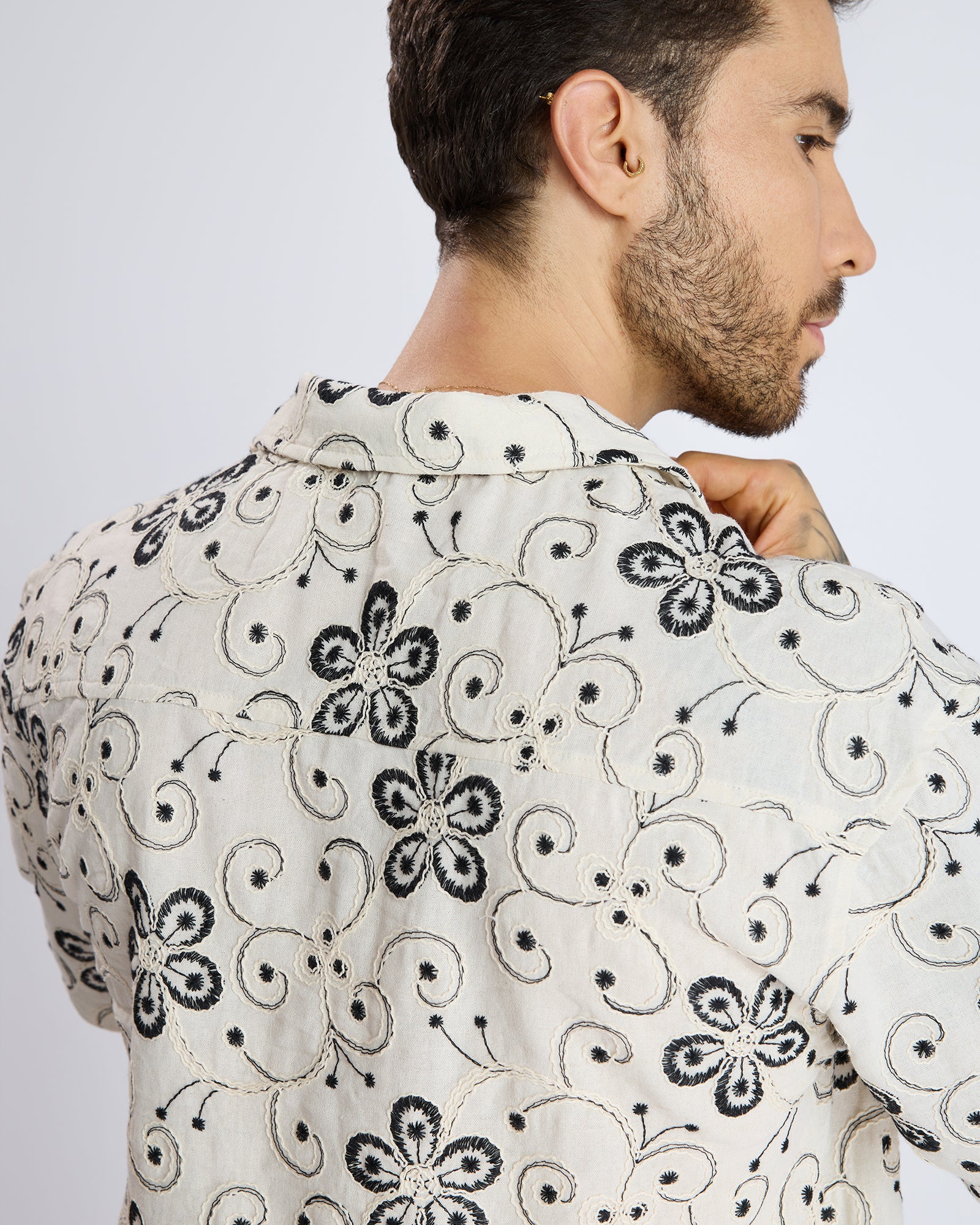 OFF-WHITE CUBAN SHIRT WITH THREAD EMBROIDERY