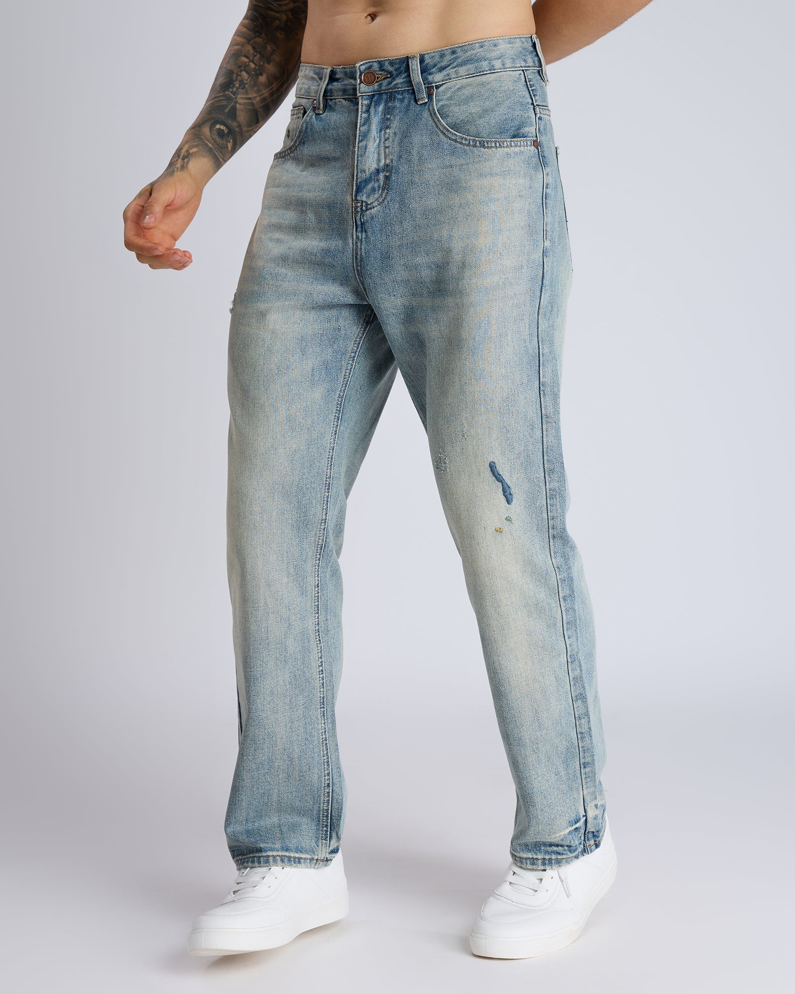 LIGHT BLUE STRAIGHT-LEG JEANS