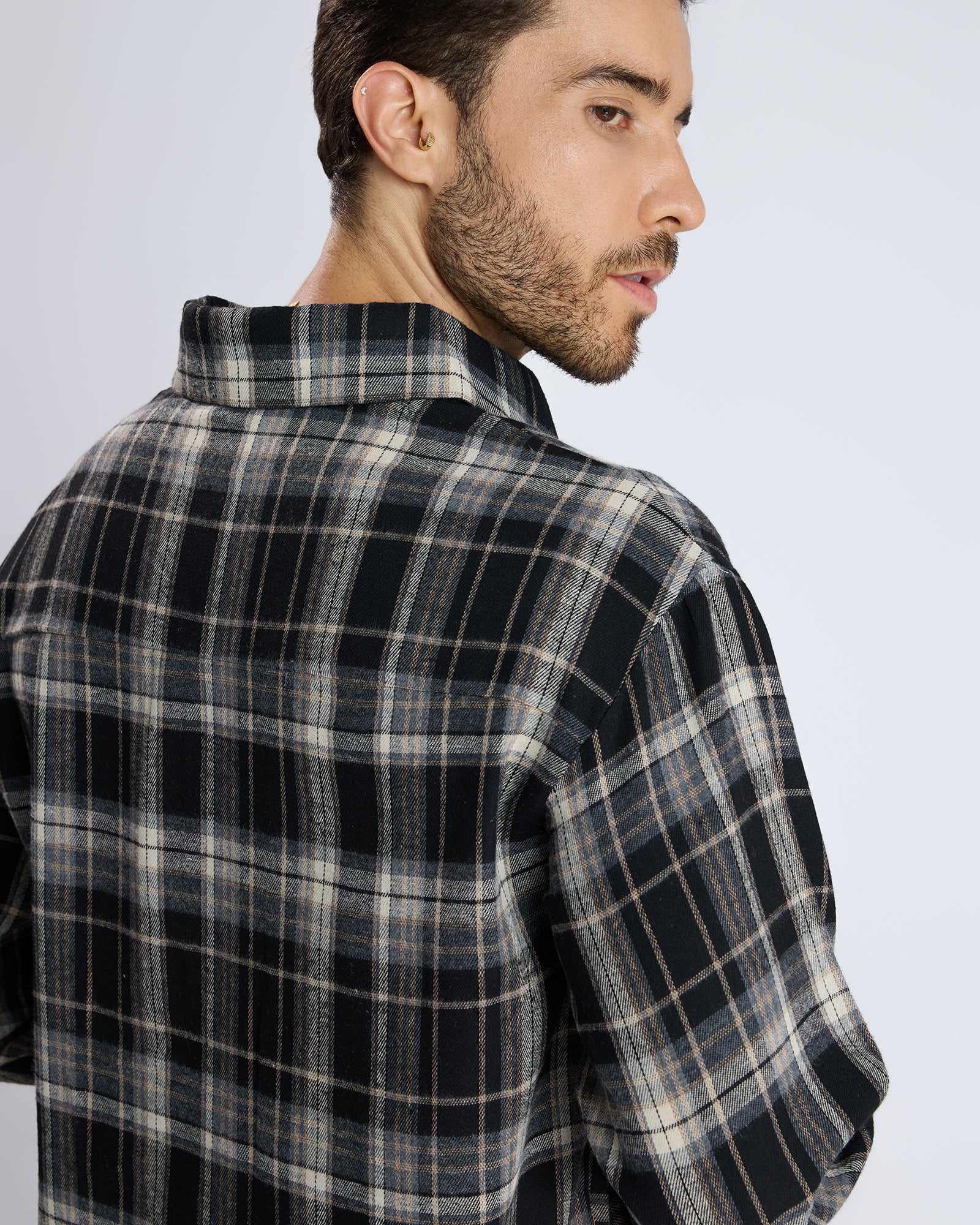 GRAPHIC PATCH FLANNEL SHIRT