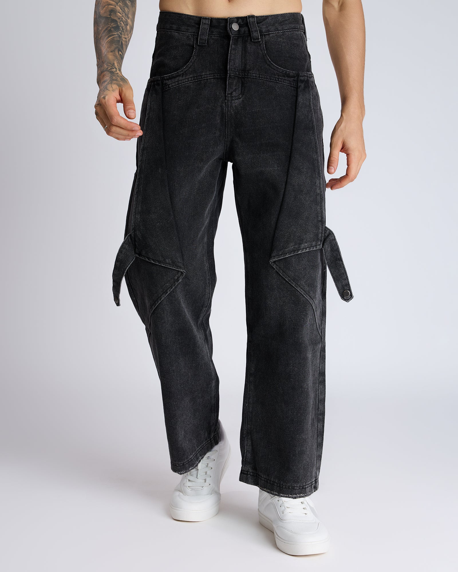 BLACK WIDE-LEG CARGO DENIMS