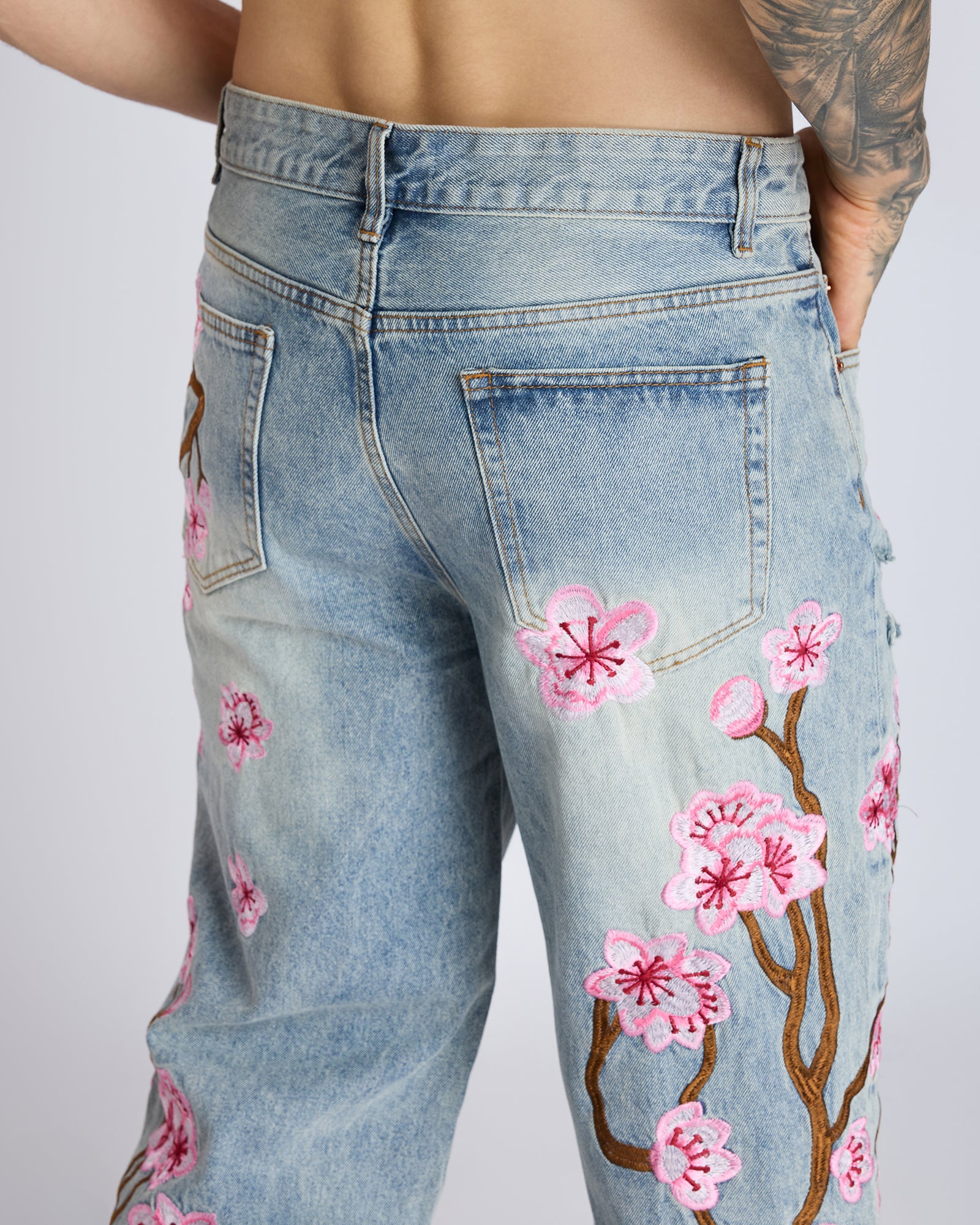 CHERRY BLOSSOM EMBROIDERED JEANS