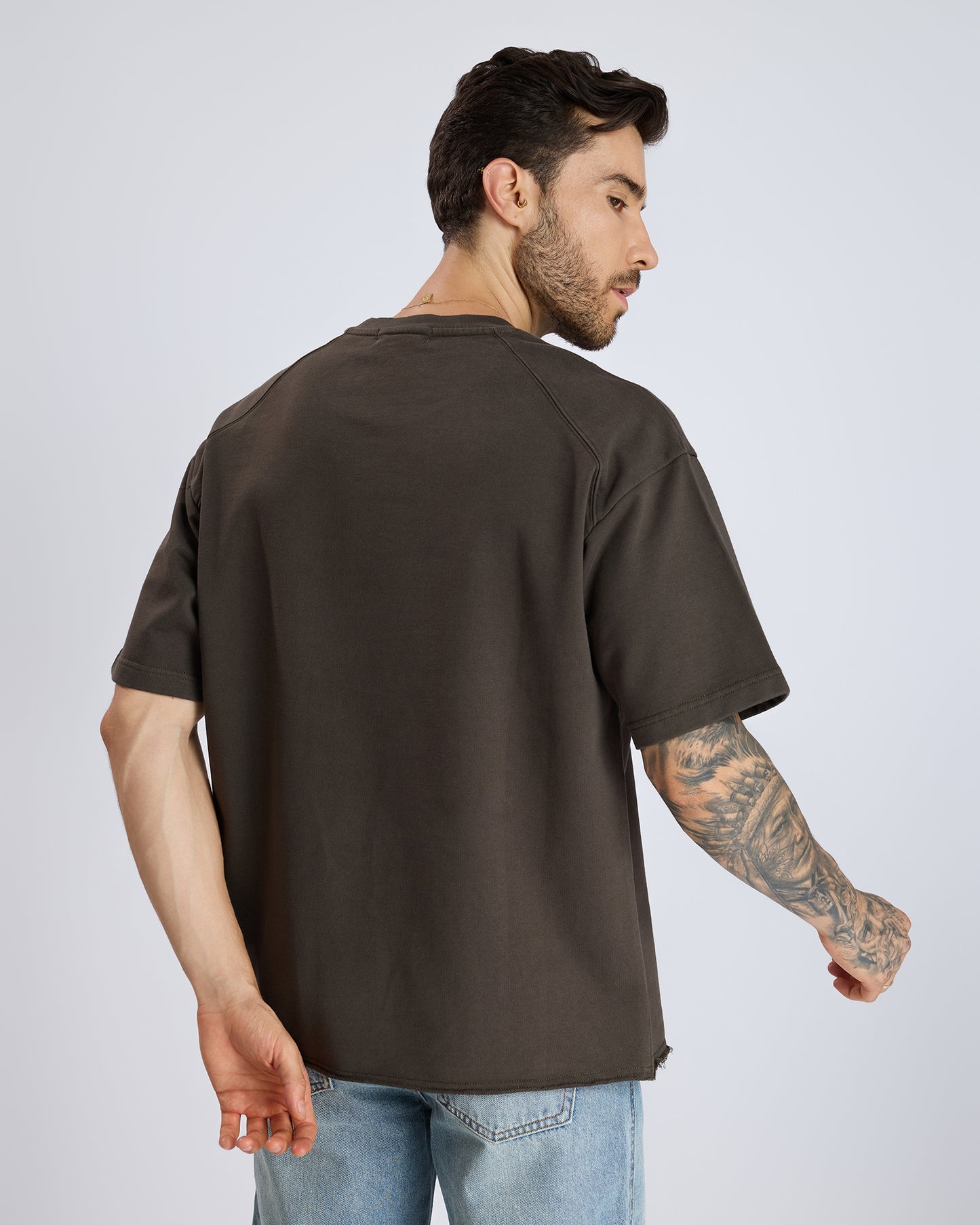 OVERSIZED GRAPHIC BROWN T-SHIRT