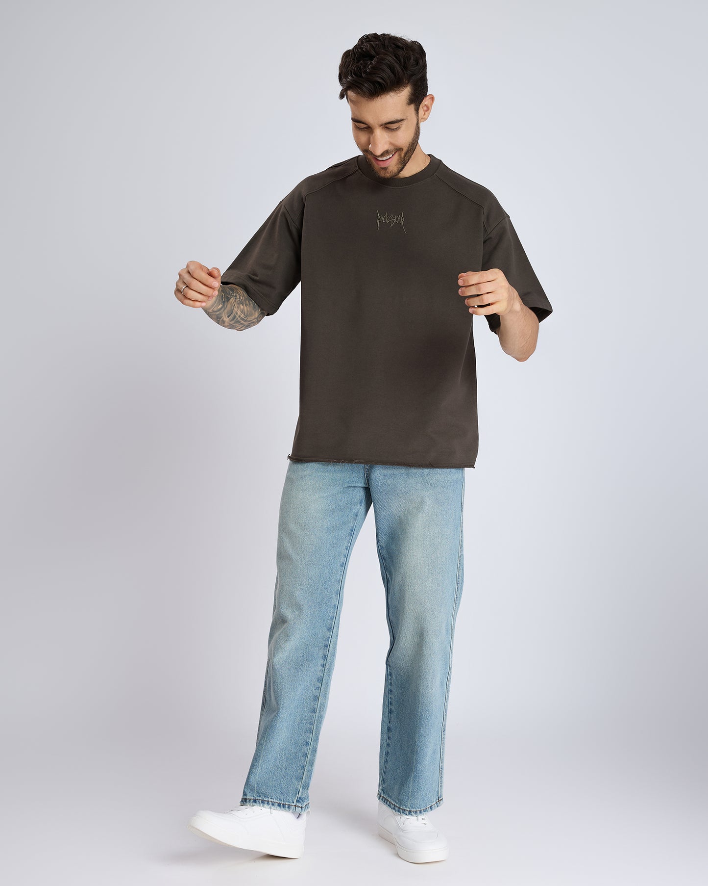OVERSIZED GRAPHIC BROWN T-SHIRT