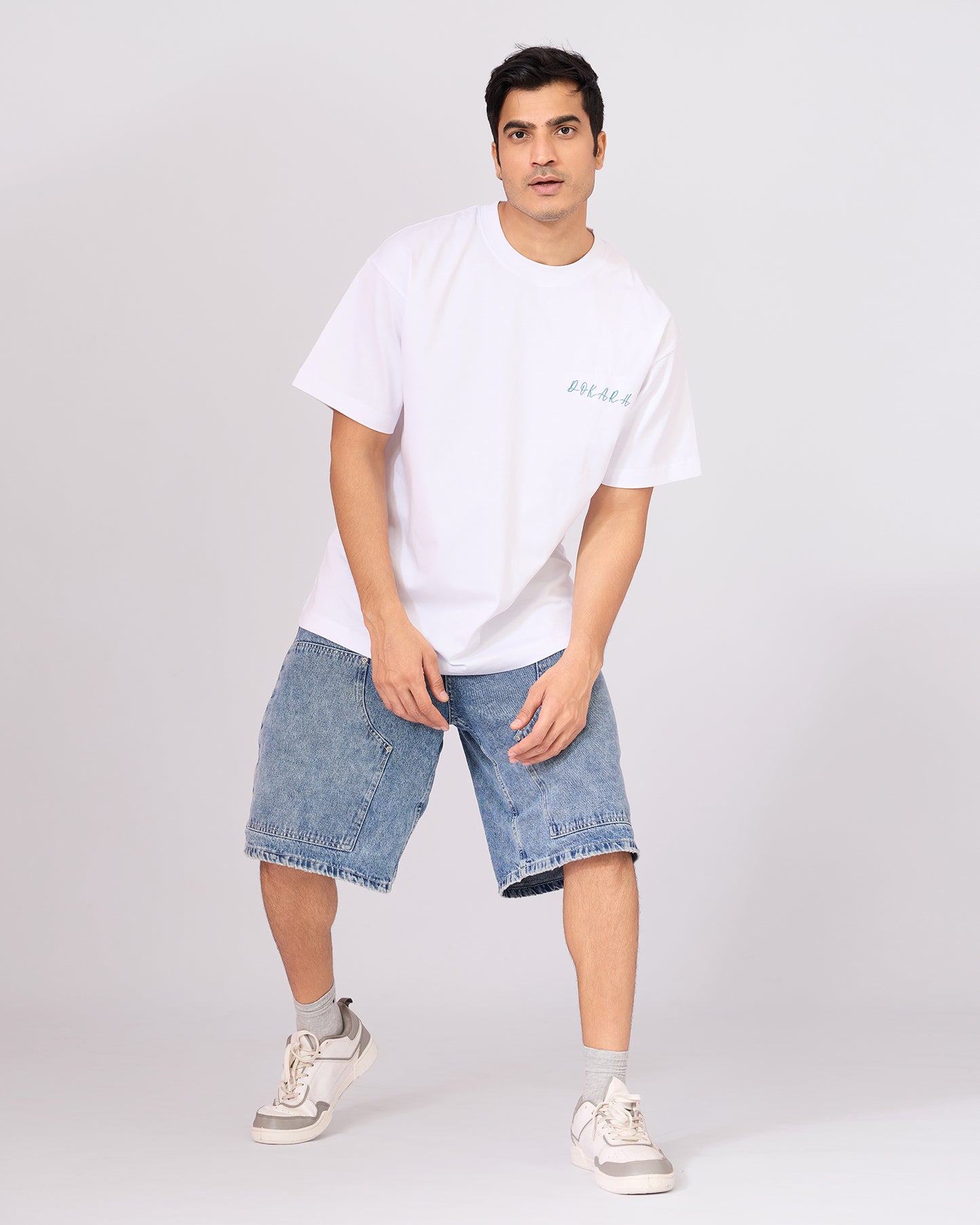 WHITE BUTTERFLY OVERSIZED T-SHIRT