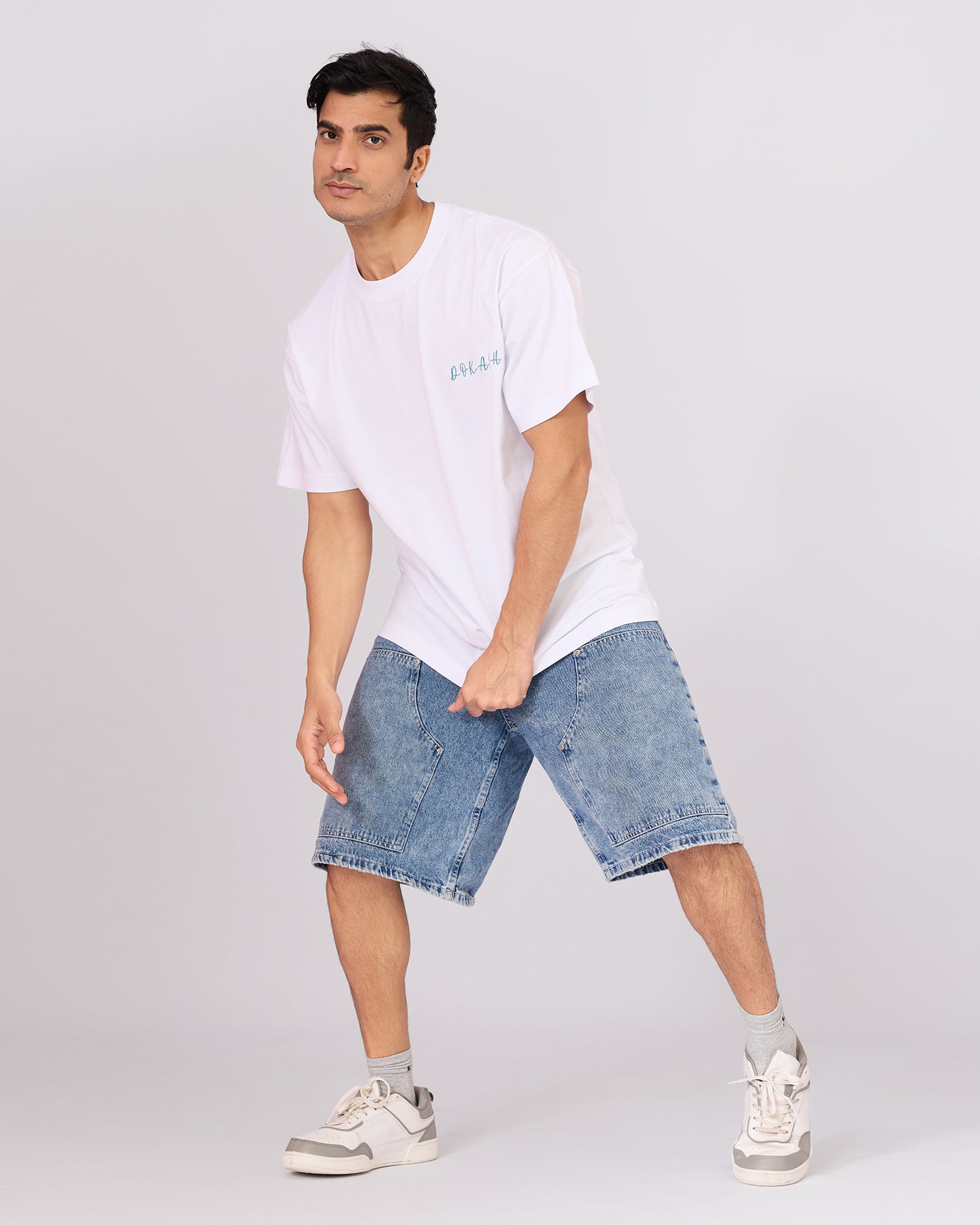 WHITE BUTTERFLY OVERSIZED T-SHIRT