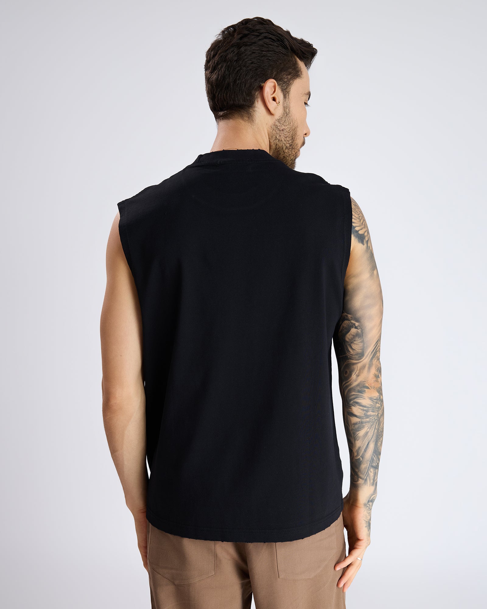 DISTORTED PRINT TANK T-SHIRT