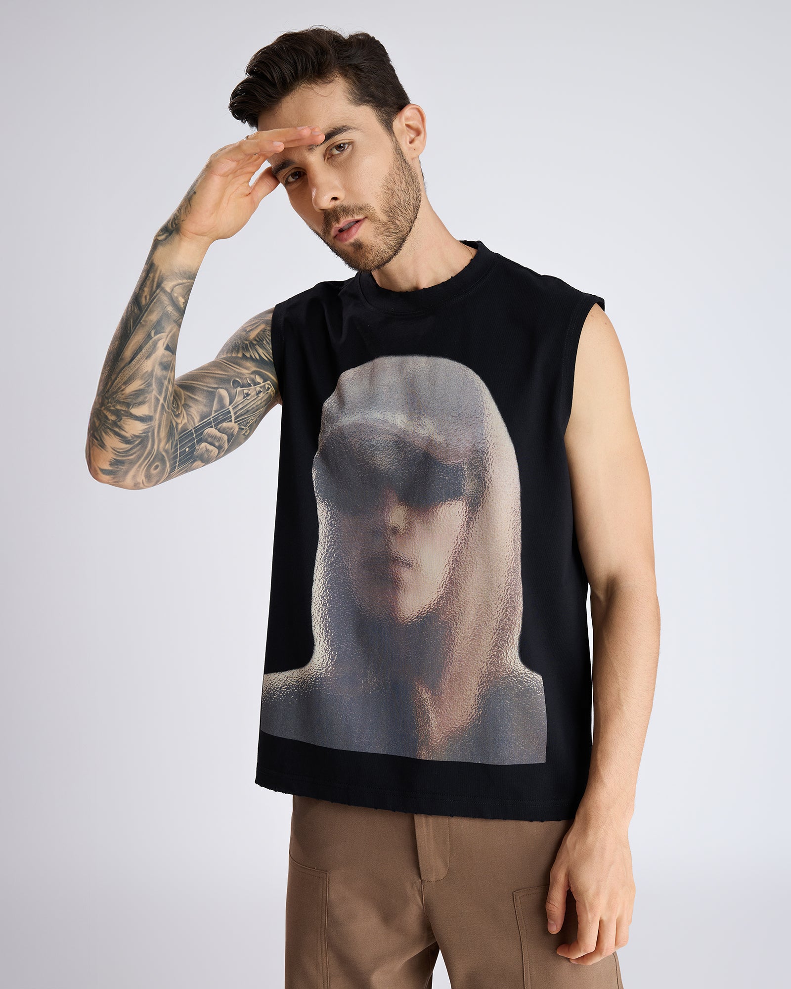 DISTORTED PRINT TANK T-SHIRT