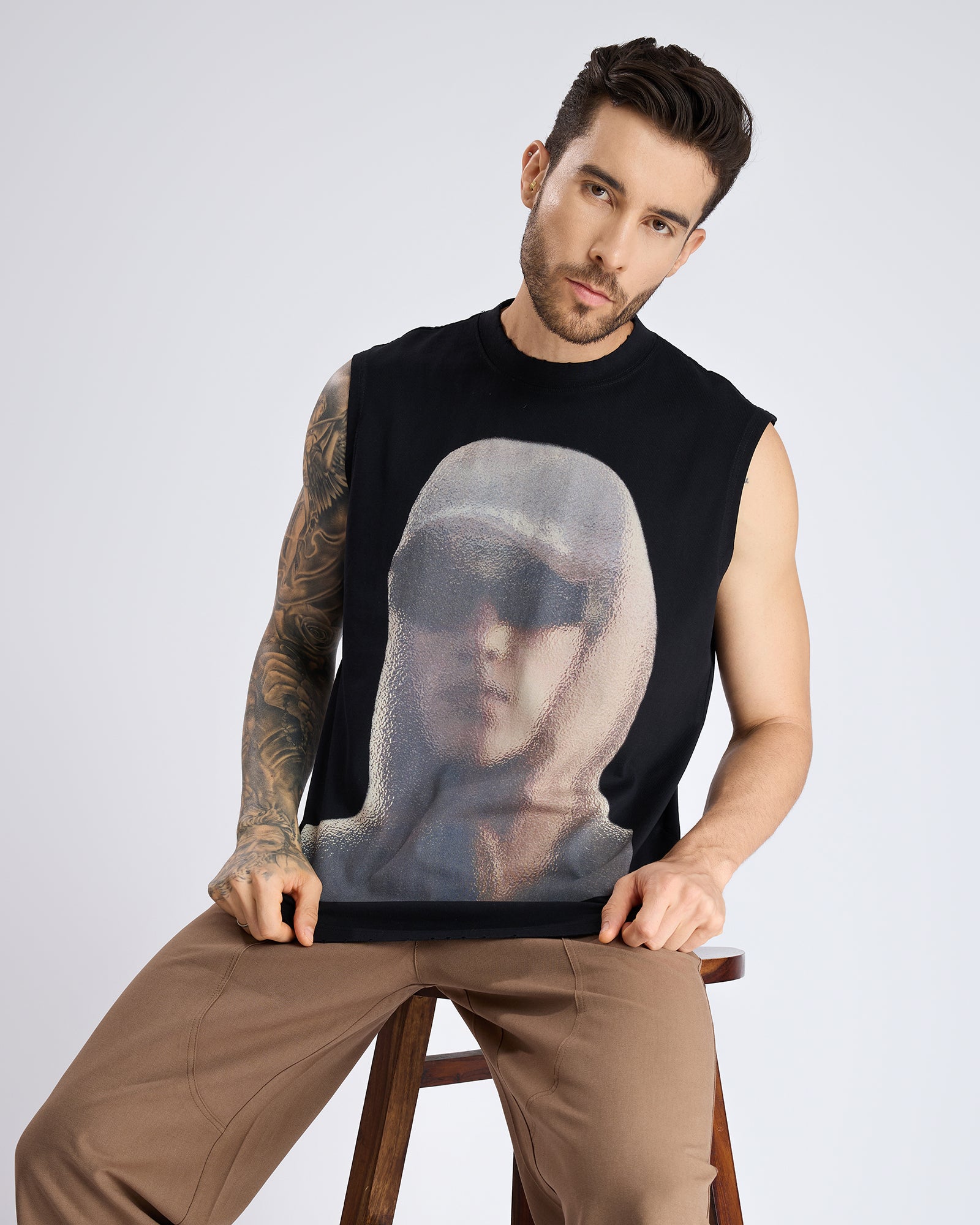 DISTORTED PRINT TANK T-SHIRT