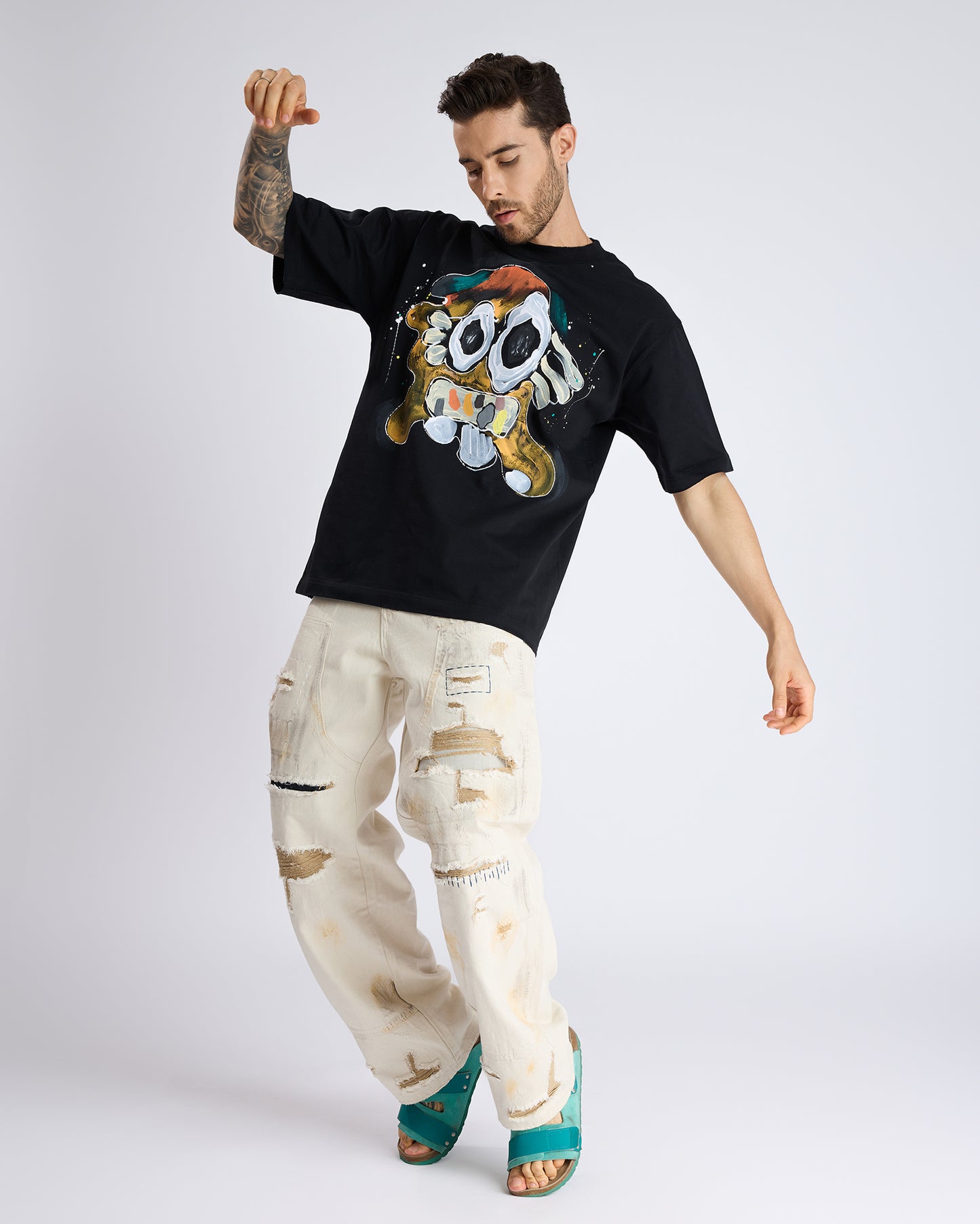 HAND-PAINTED GRAPHIC T-SHIRT