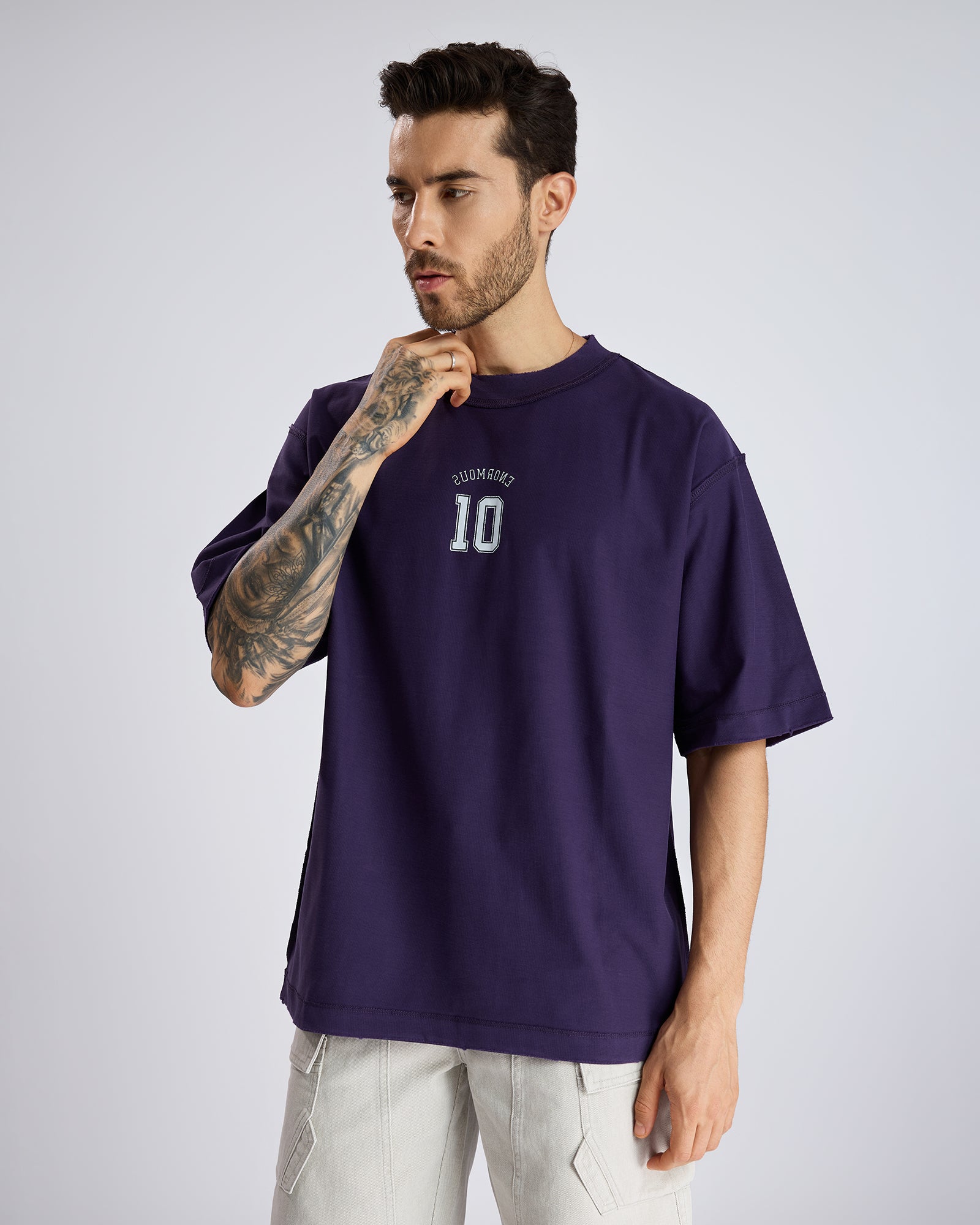 VARSITY GRAPHIC T-SHIRT