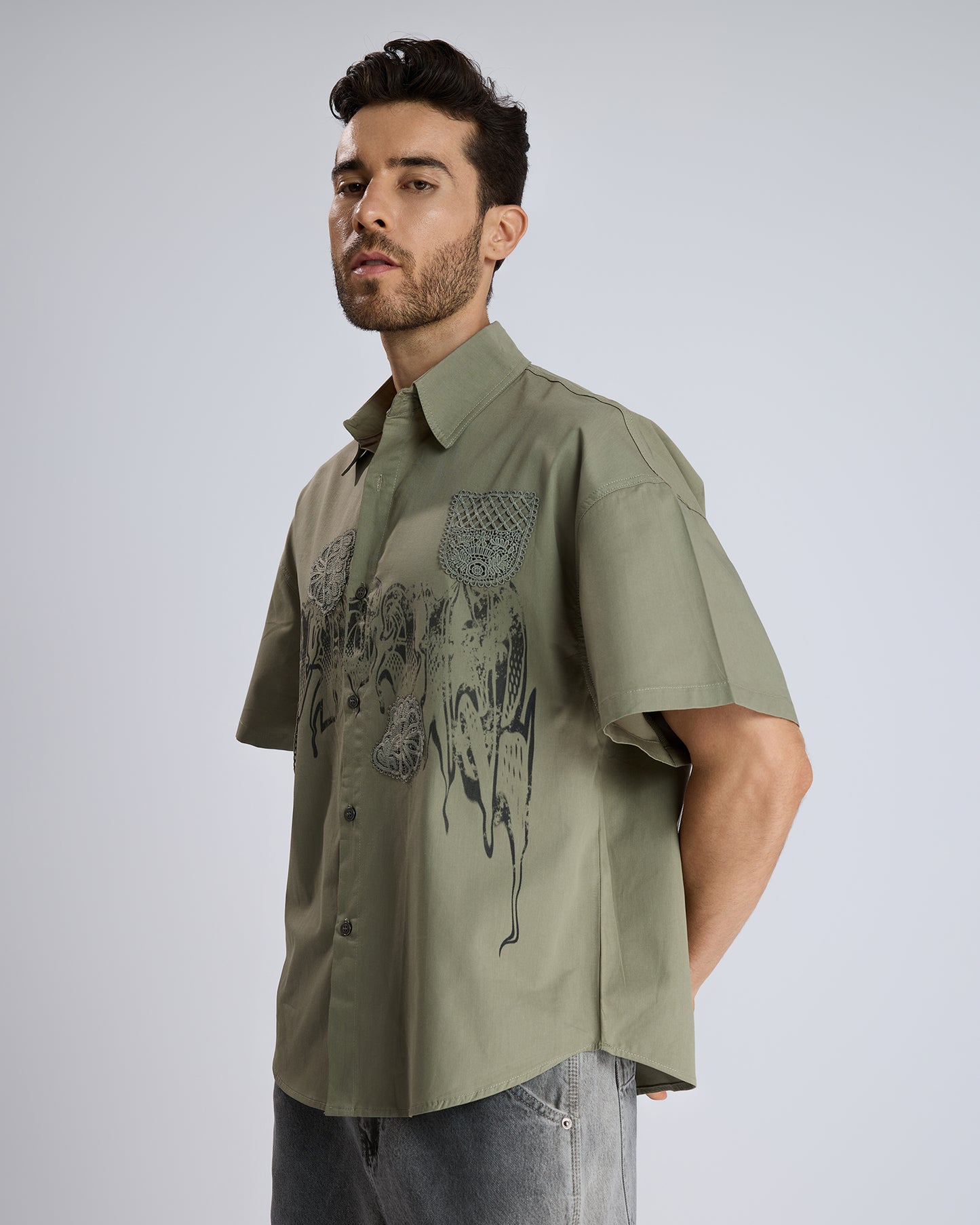 EMBROIDERED SHIRT WITH ABSTRACT DETAIL