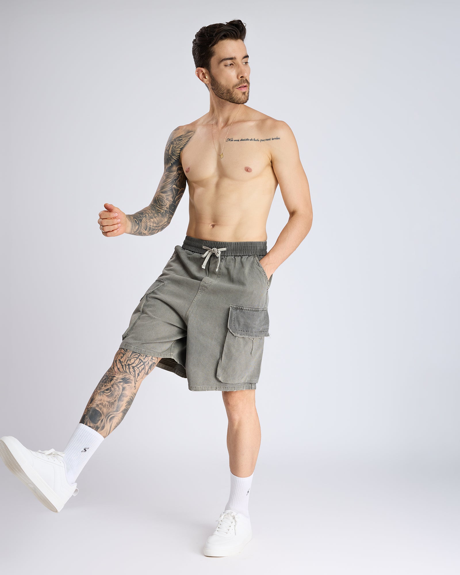 OVERSIZED FLAP-POCKET SHORTS