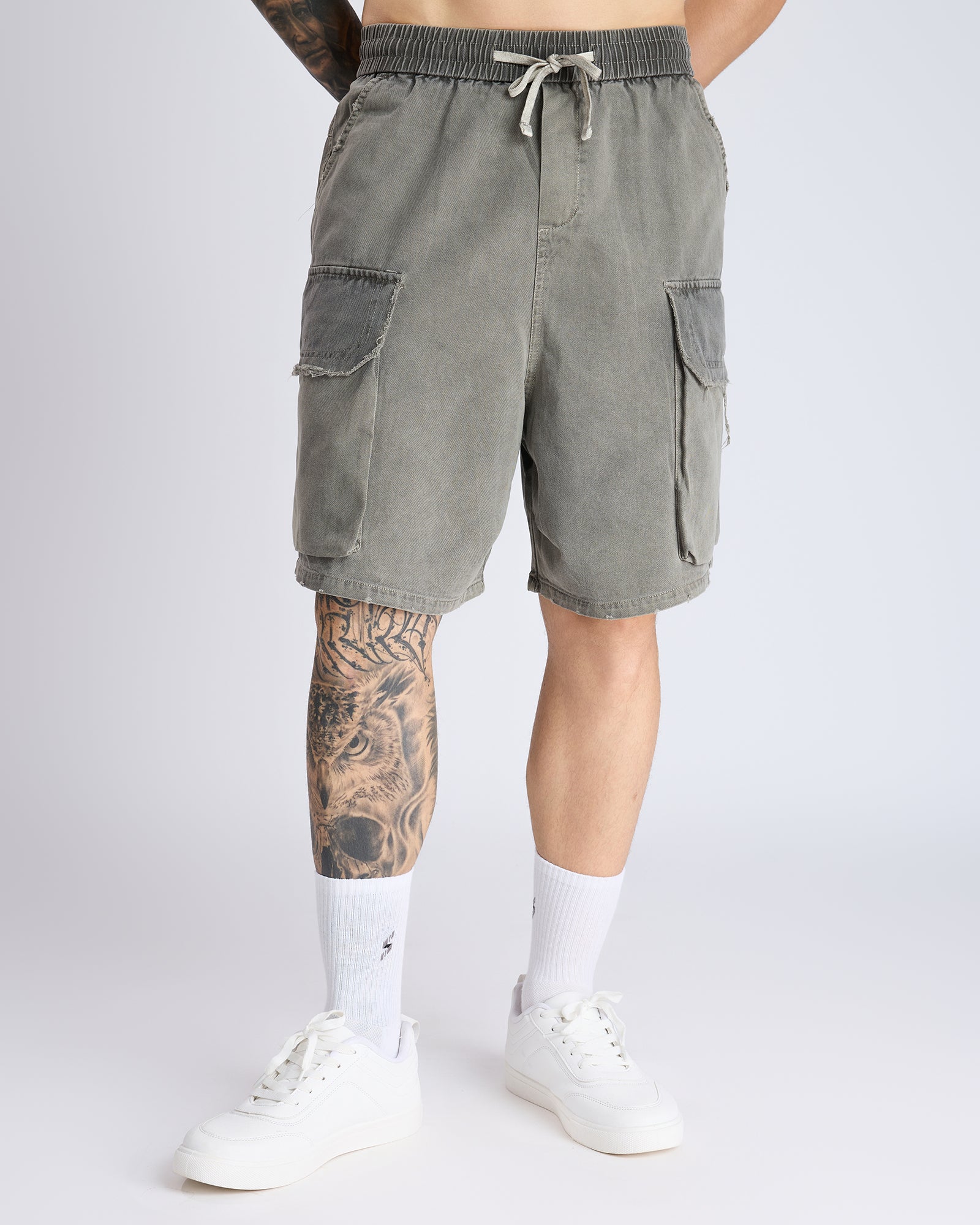 OVERSIZED FLAP-POCKET SHORTS