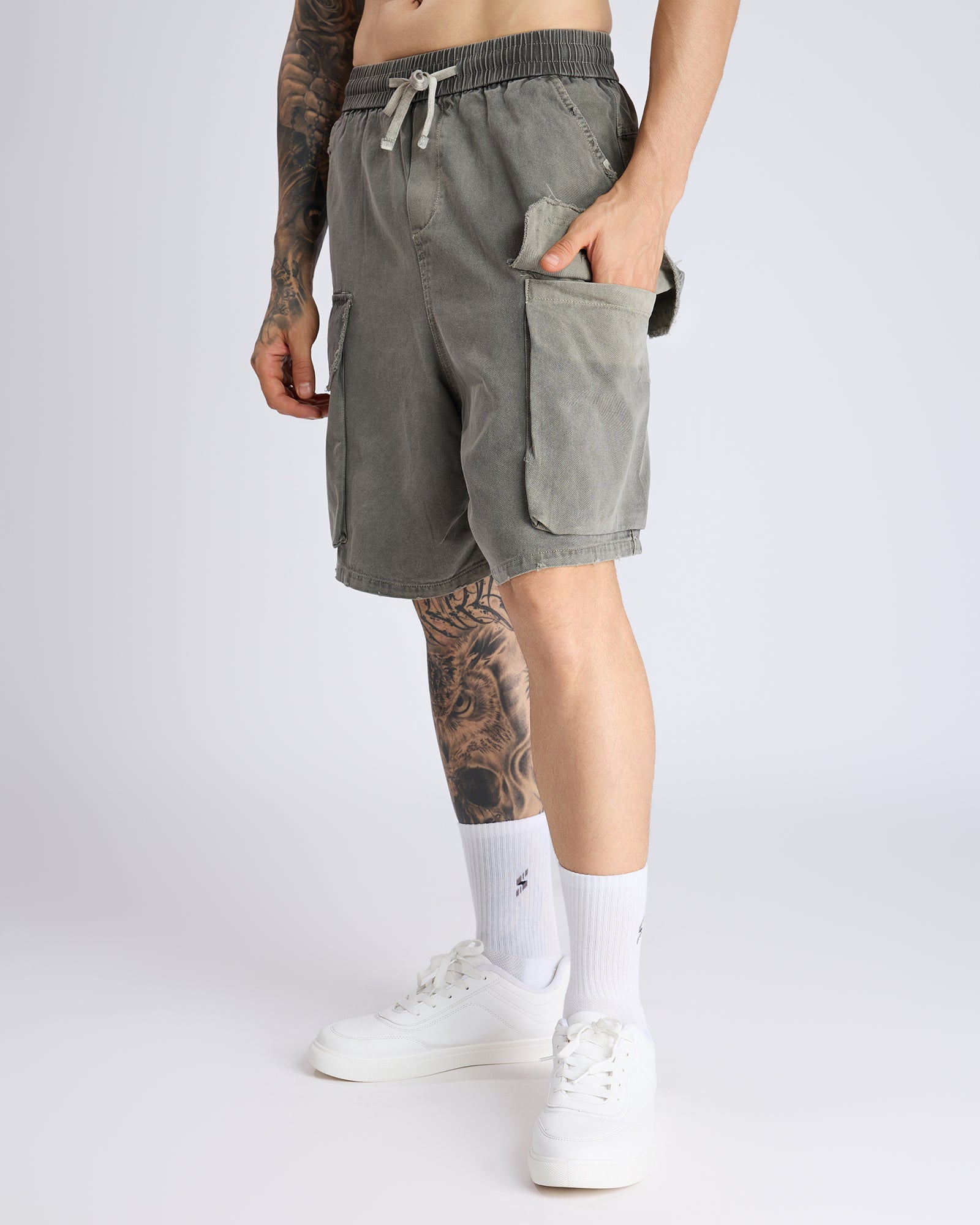 OVERSIZED FLAP-POCKET SHORTS