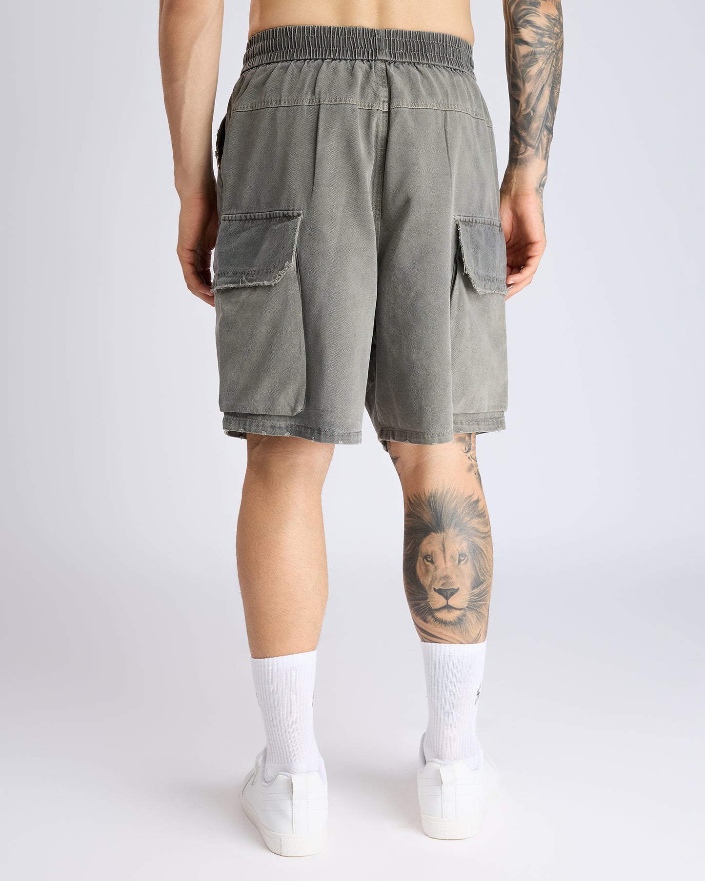OVERSIZED FLAP-POCKET SHORTS