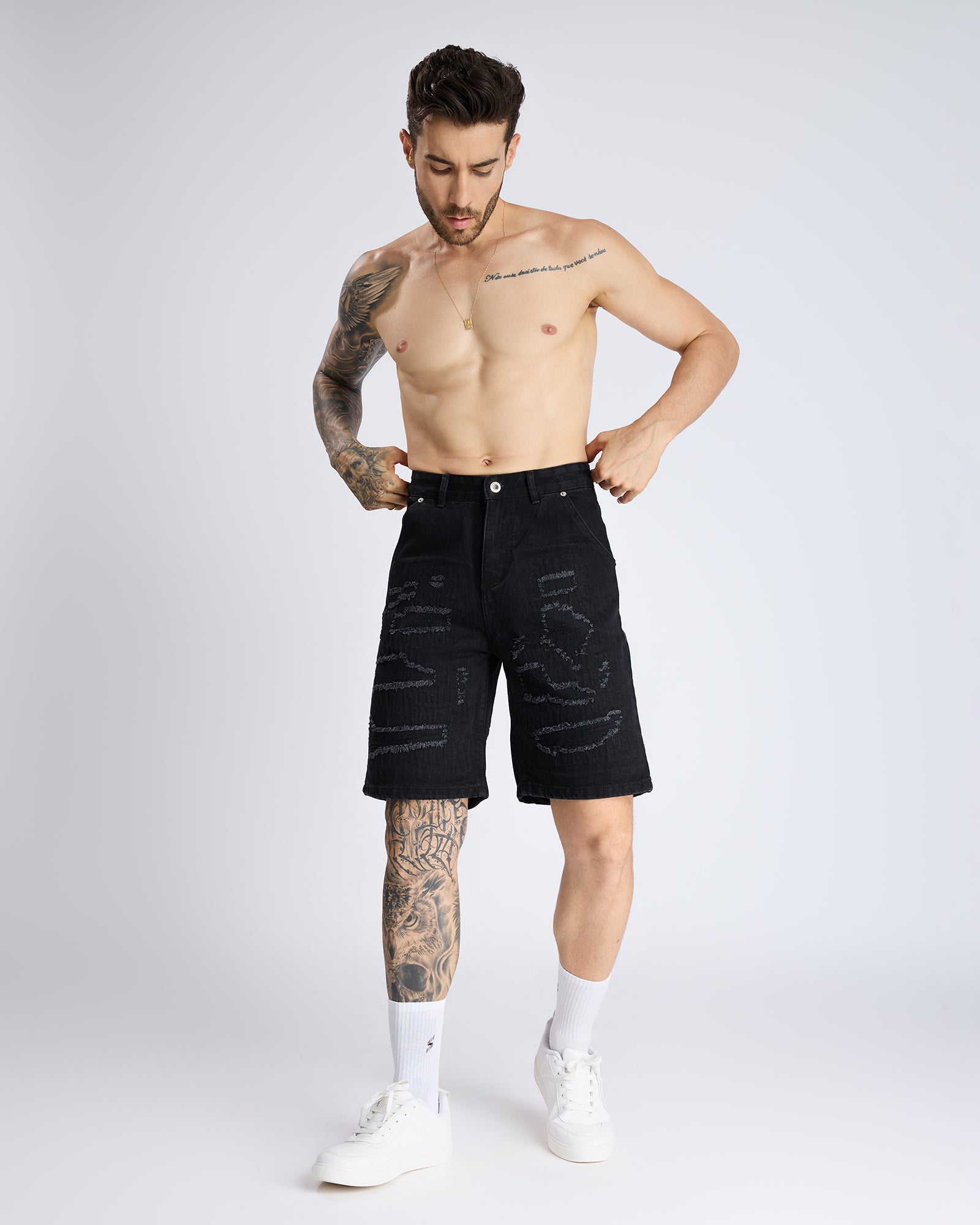 TEXTURED BLACK DENIM JORTS