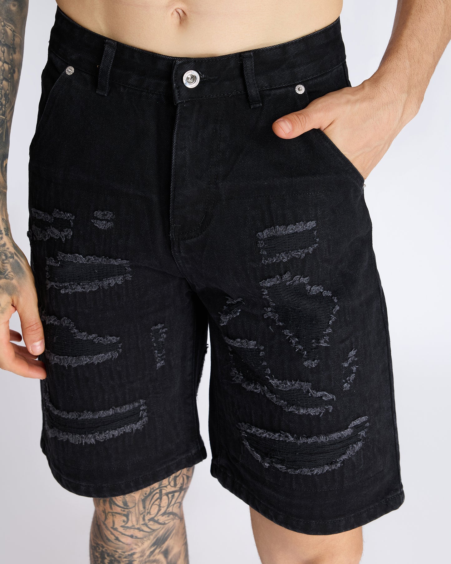 TEXTURED BLACK DENIM JORTS