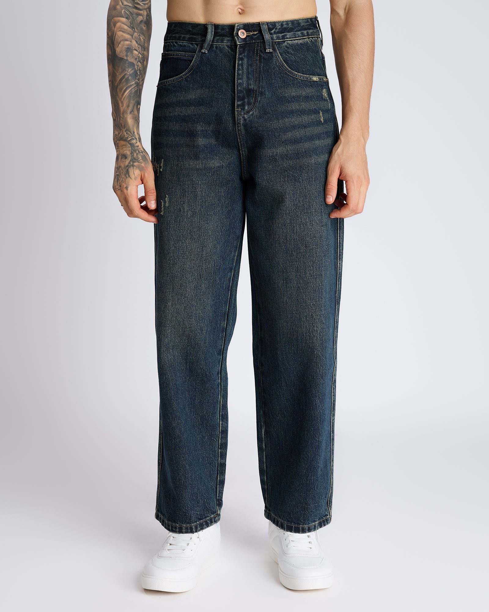 STRAIGHT-LEG MID-WASH JEANS