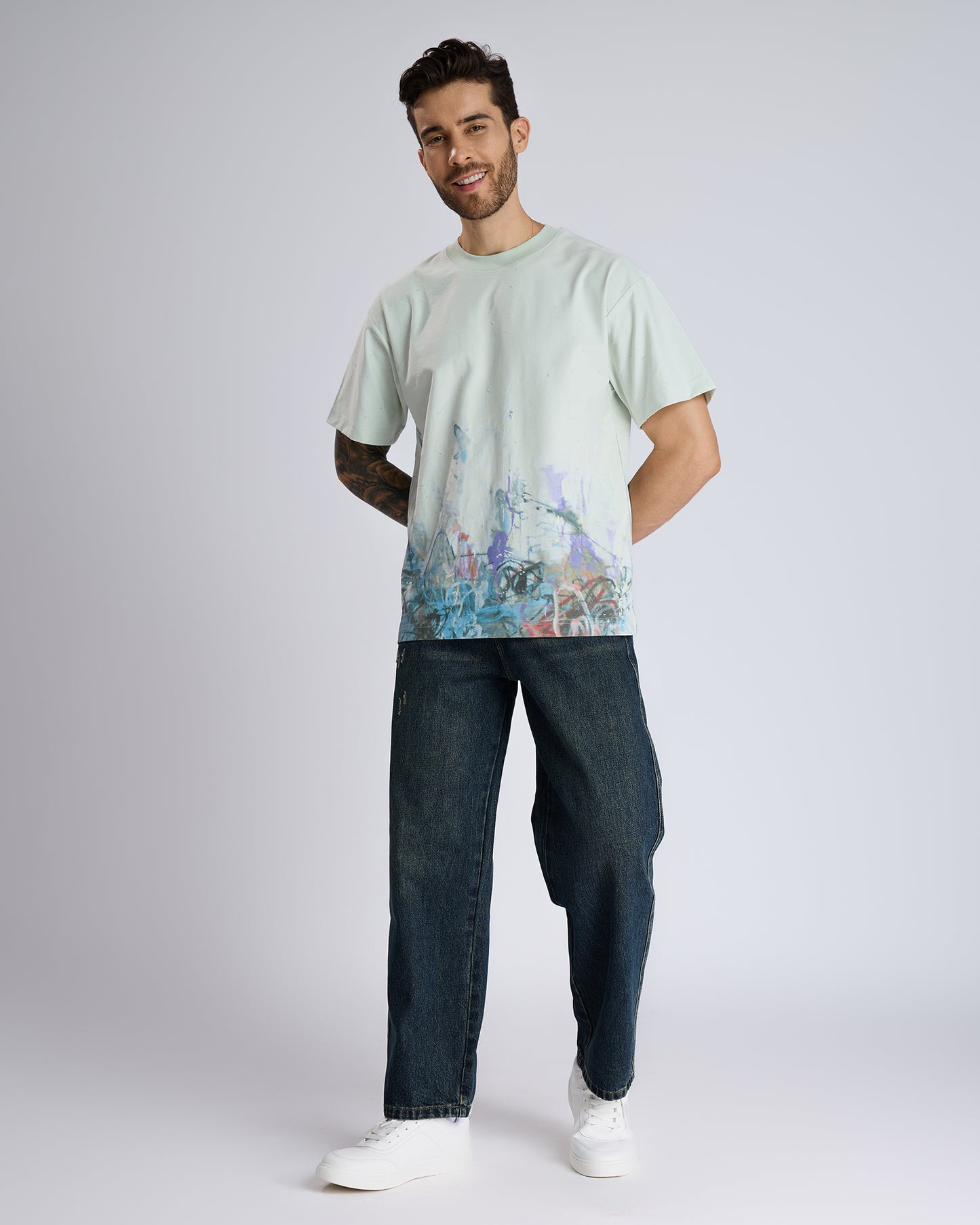 DISTRESSED ART PRINT T-SHIRT