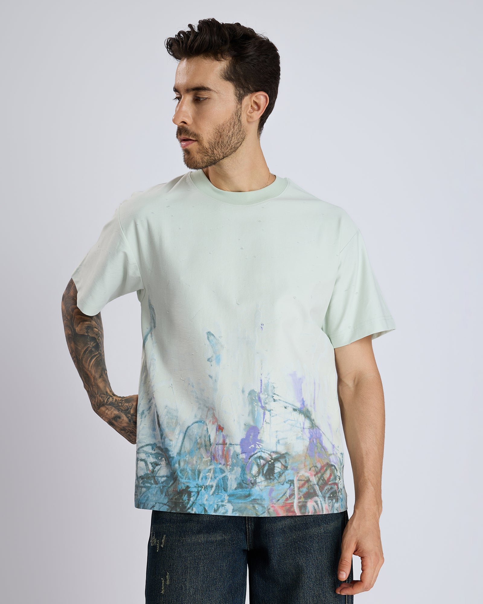 DISTRESSED ART PRINT T-SHIRT