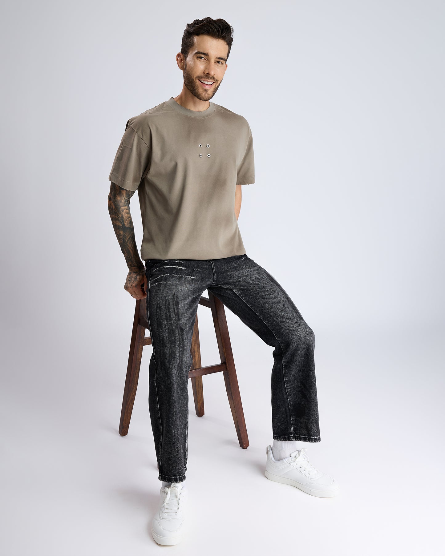 RIPPED T-SHIRT WITH METAL DETAIL