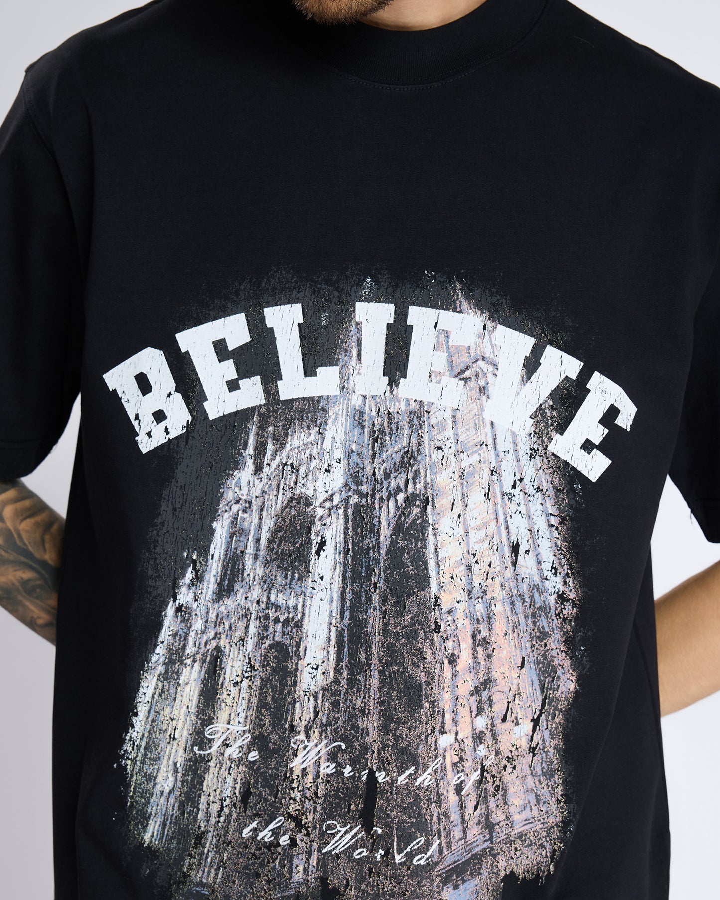 BELIEVE OVERSIZED GRAPHIC TEE