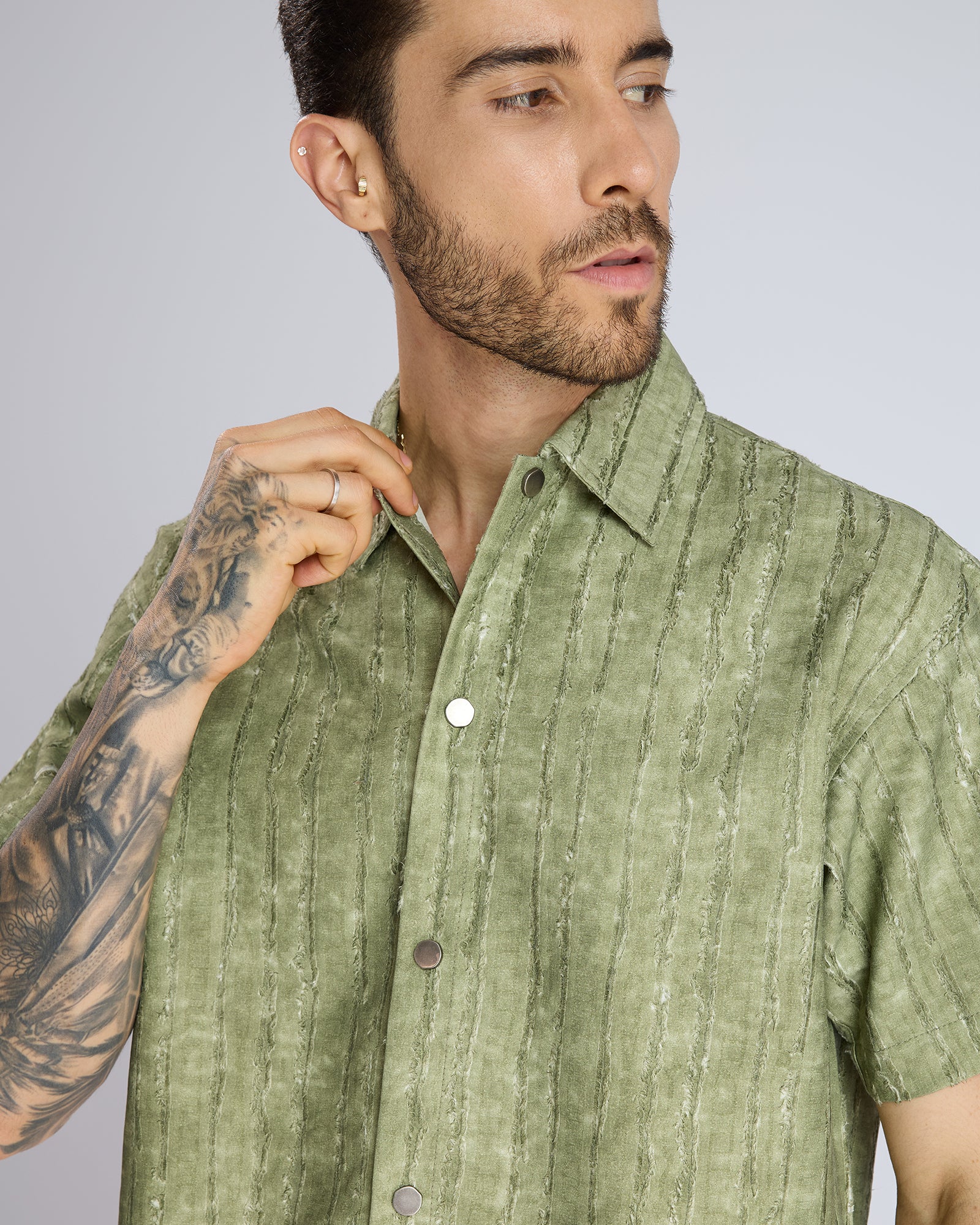 TEXTURED OLIVE SHIRT