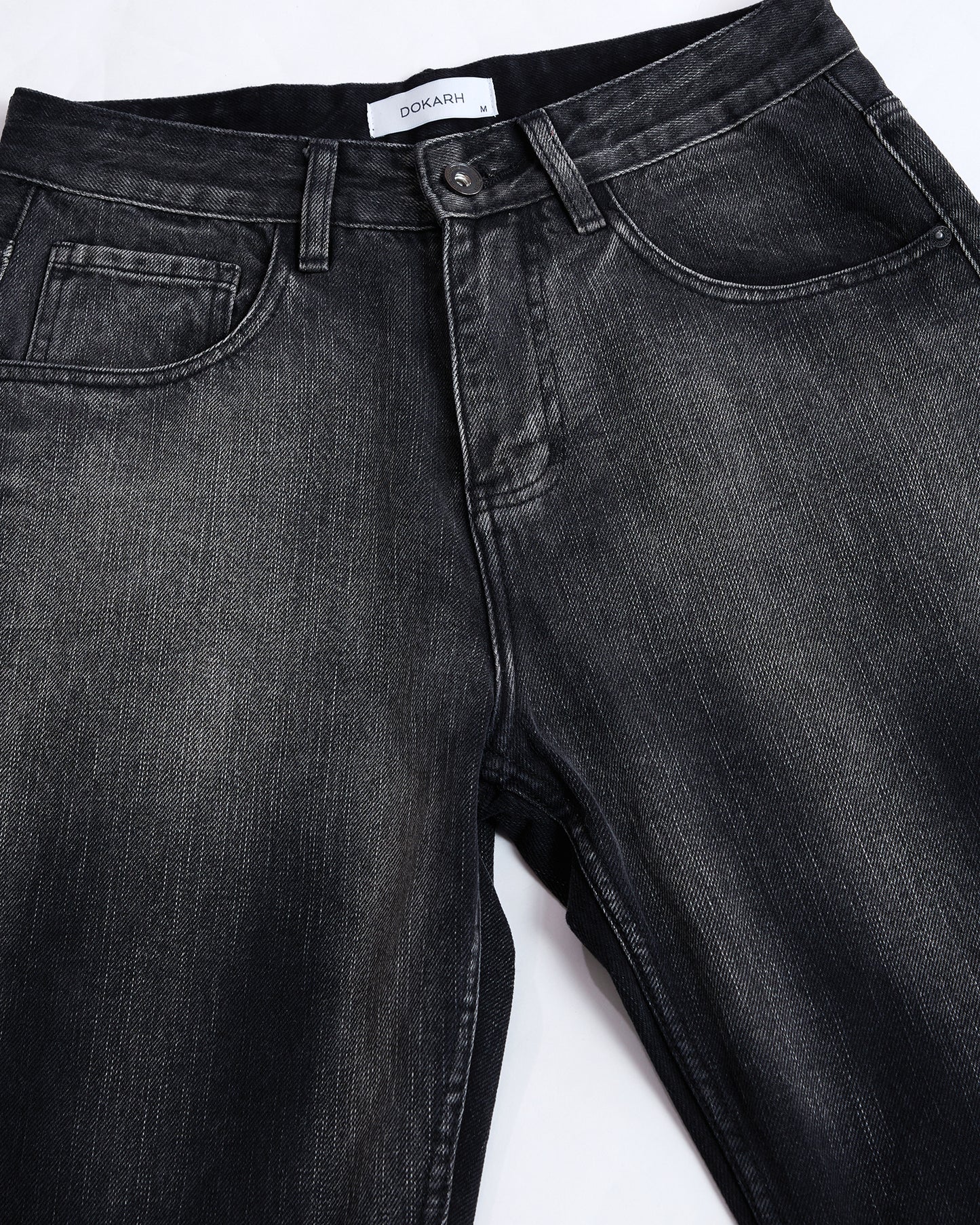 STRAIGHT-LEG BAGGY JEANS WITH VINTAGE FADE