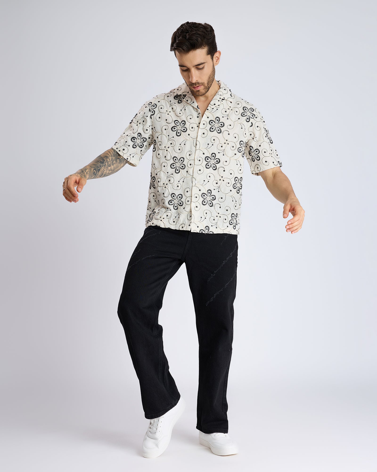 OFF-WHITE CUBAN SHIRT WITH THREAD EMBROIDERY