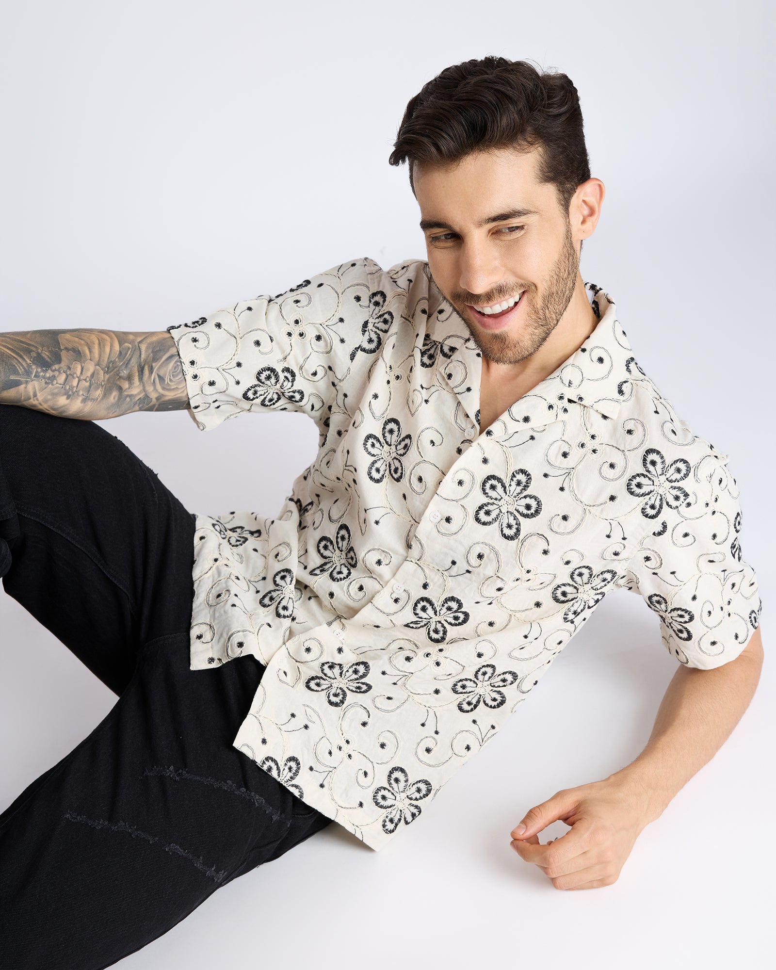 OFF-WHITE CUBAN SHIRT WITH THREAD EMBROIDERY