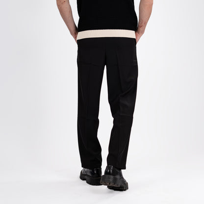 Minimalist Korean Straight-Leg Pants – Black