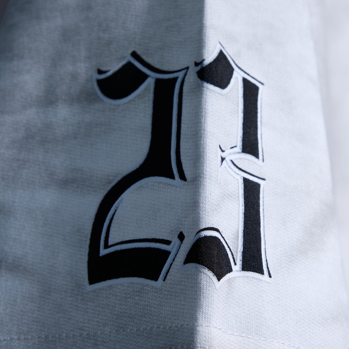 OVERSIZED VARSITY 23 T-SHIRT