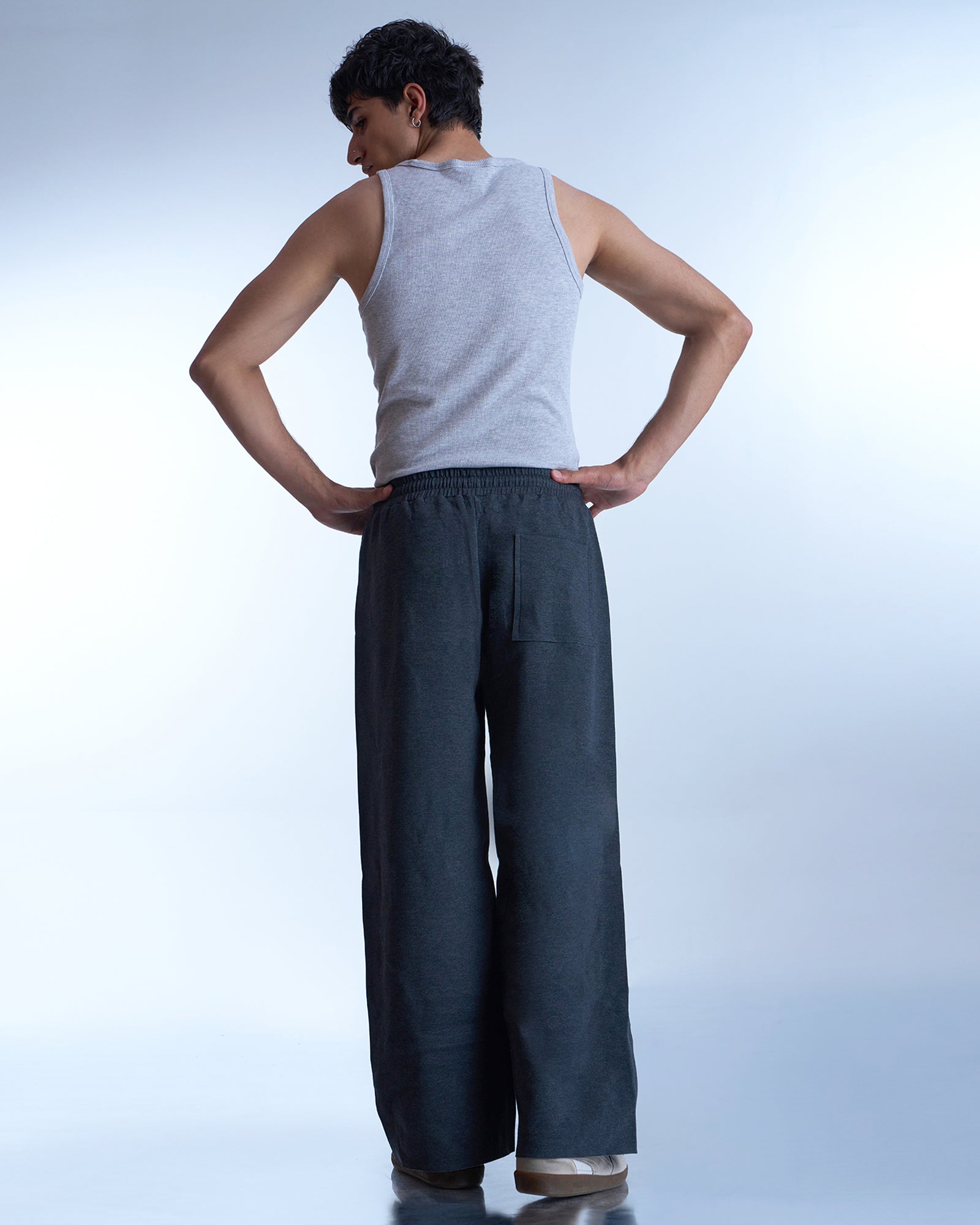 Dokarh Charcoal Relaxed Sweatpants-thumbmail-3