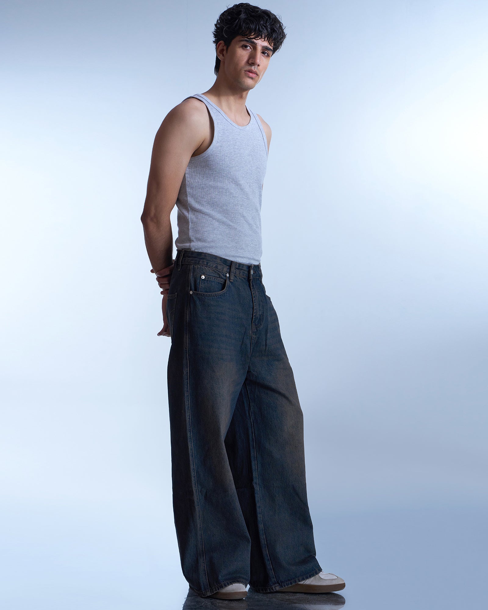 Dokarh Washed Wide-Leg Jeans-thumbmail-6