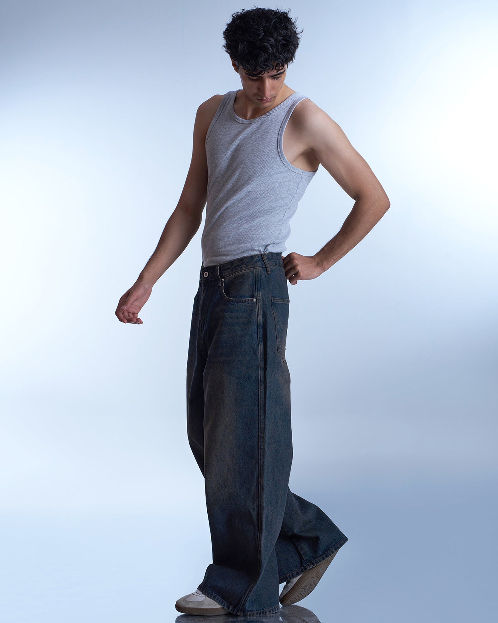 Dokarh Washed Wide-Leg Jeans