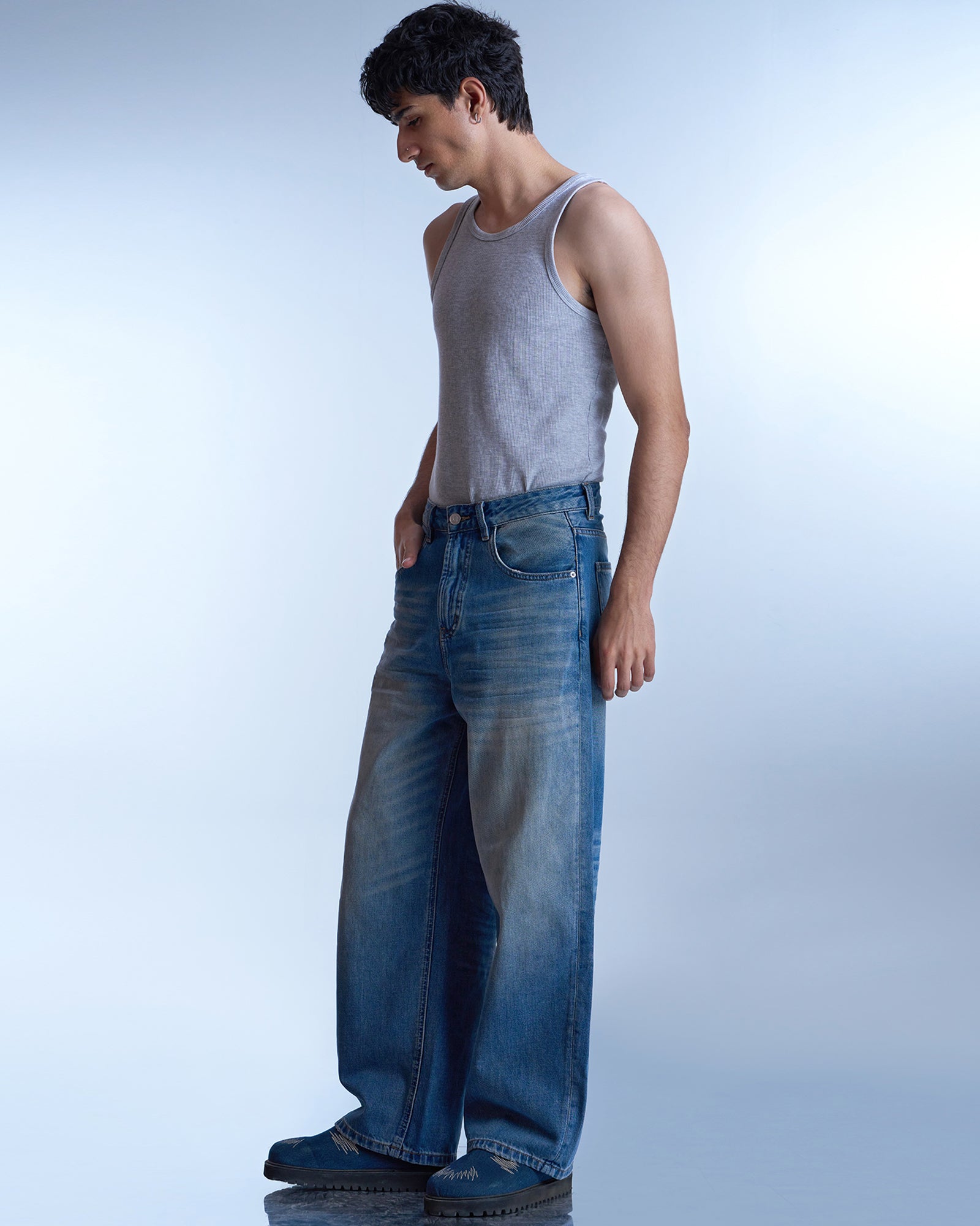 Dokarh Light-Wash Wide-Leg Jeans-thumbmail-6