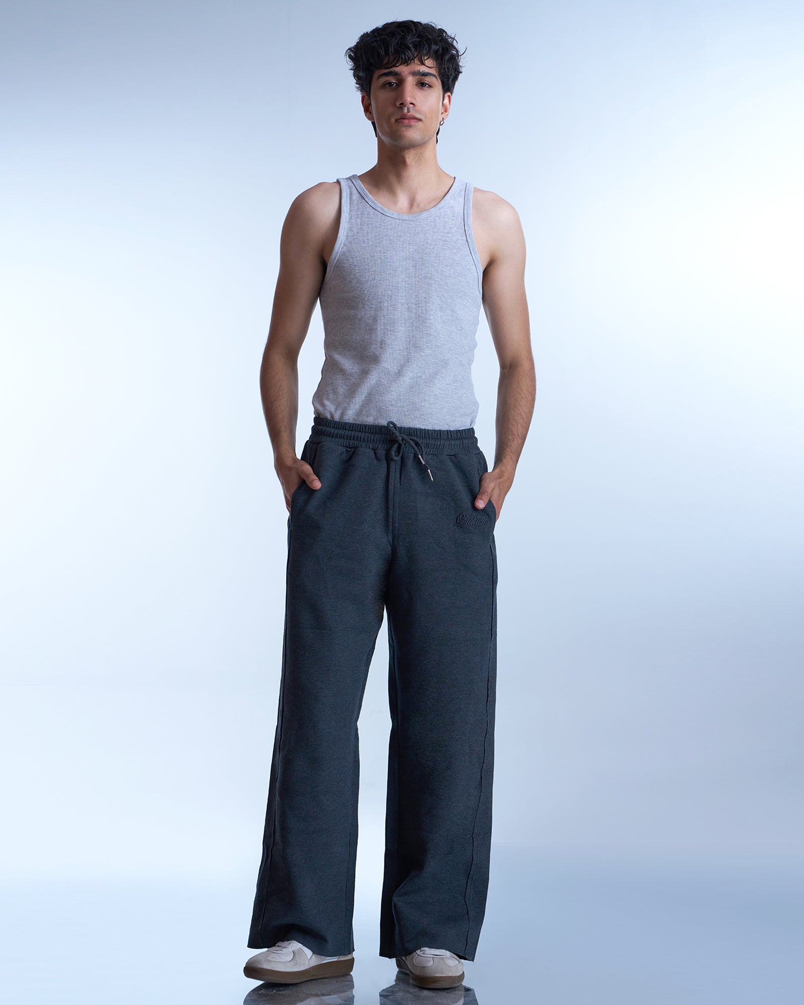 Dokarh Charcoal Relaxed Sweatpants-thumbmail-6
