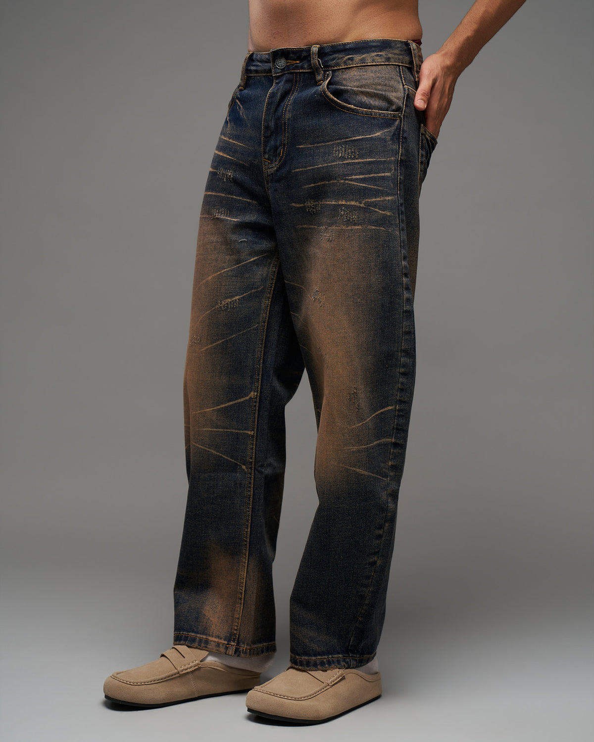 Vintage Wash Relaxed Jeans-thumbmail-1